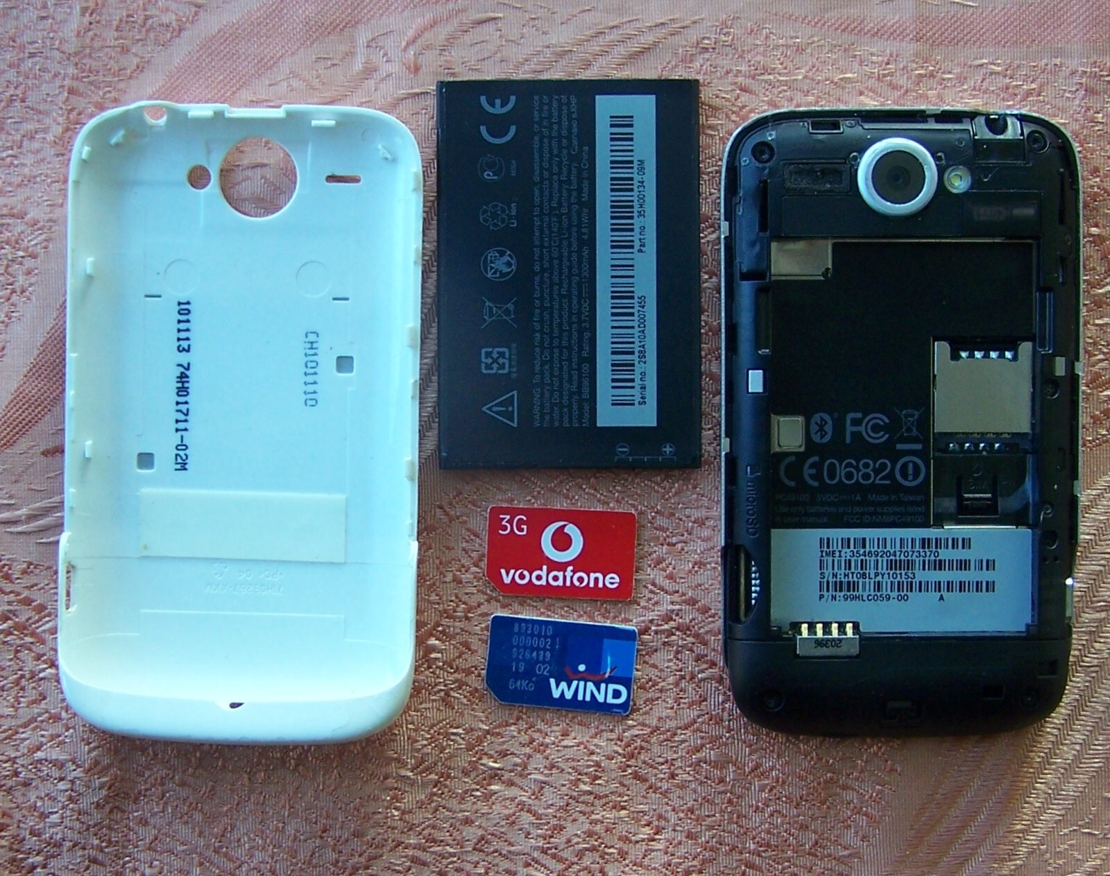 Original HTC Wildfire A3333 Smartphone Android 3G 5.0MP White-Silver Metallic