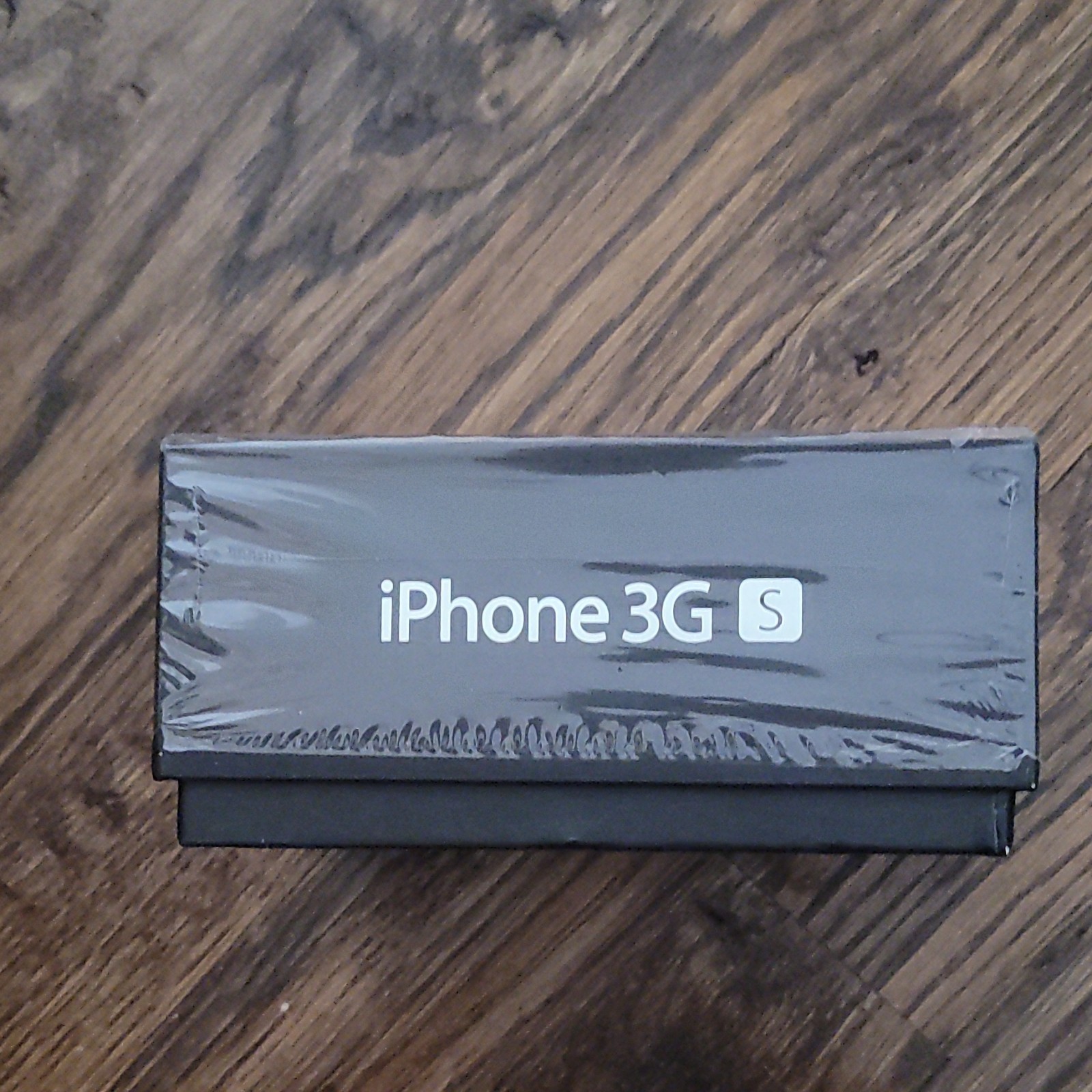 Apple iPhone 3GS 16GB Black AT&T GSM A1303 MC135LL/A Wi-Fi GPS 3MP