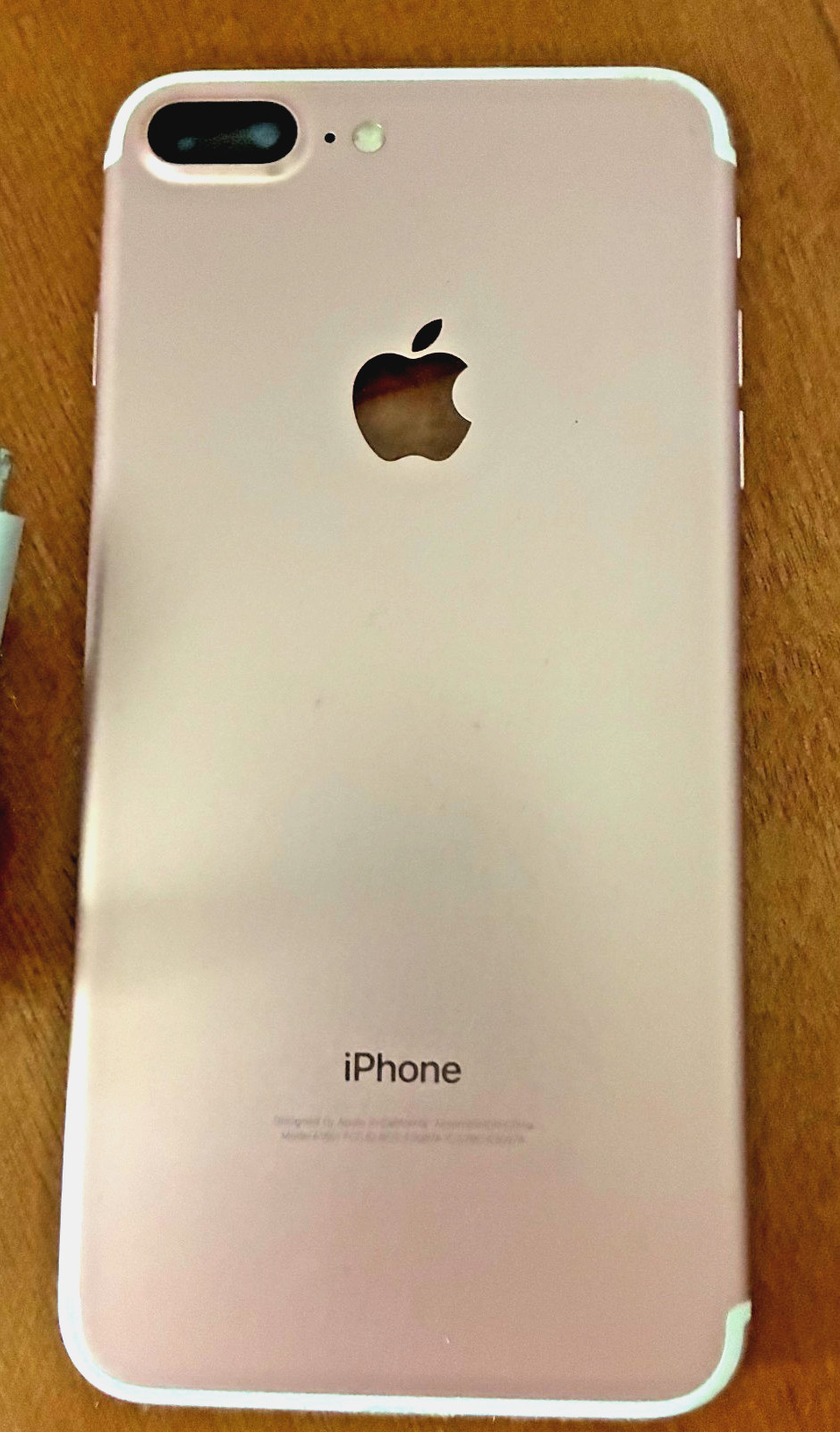 Apple iPhone 7 Plus 32 MB Unlocked Rose Gold