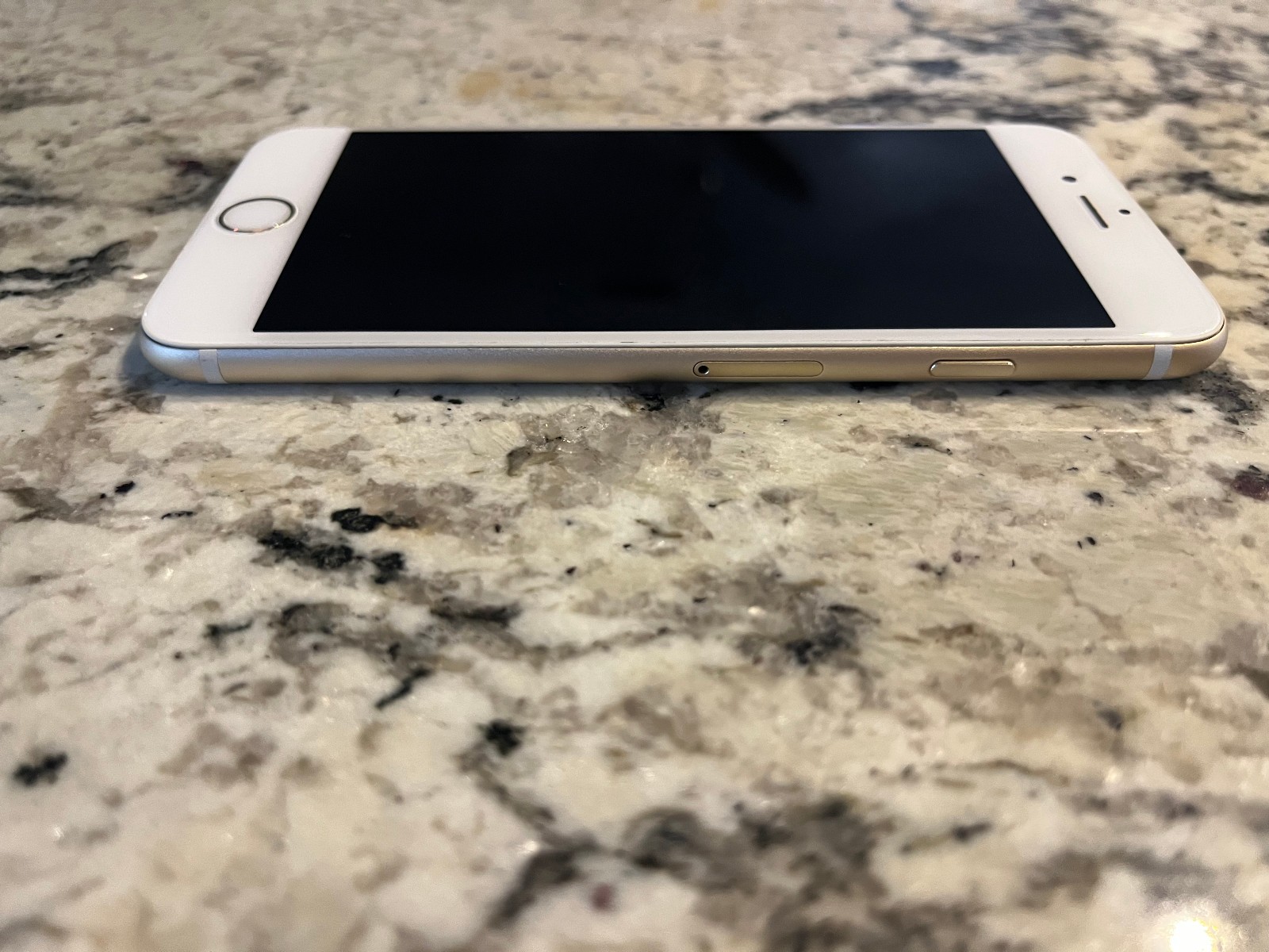 Apple iPhone 6 64GB Verizon – Gold