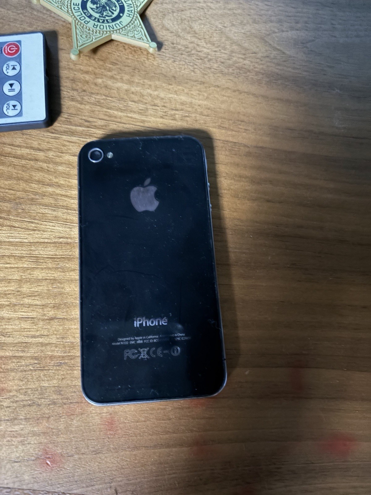 Apple iPhone 4 32GB Black GSM Model Untested iOS 7.1.2