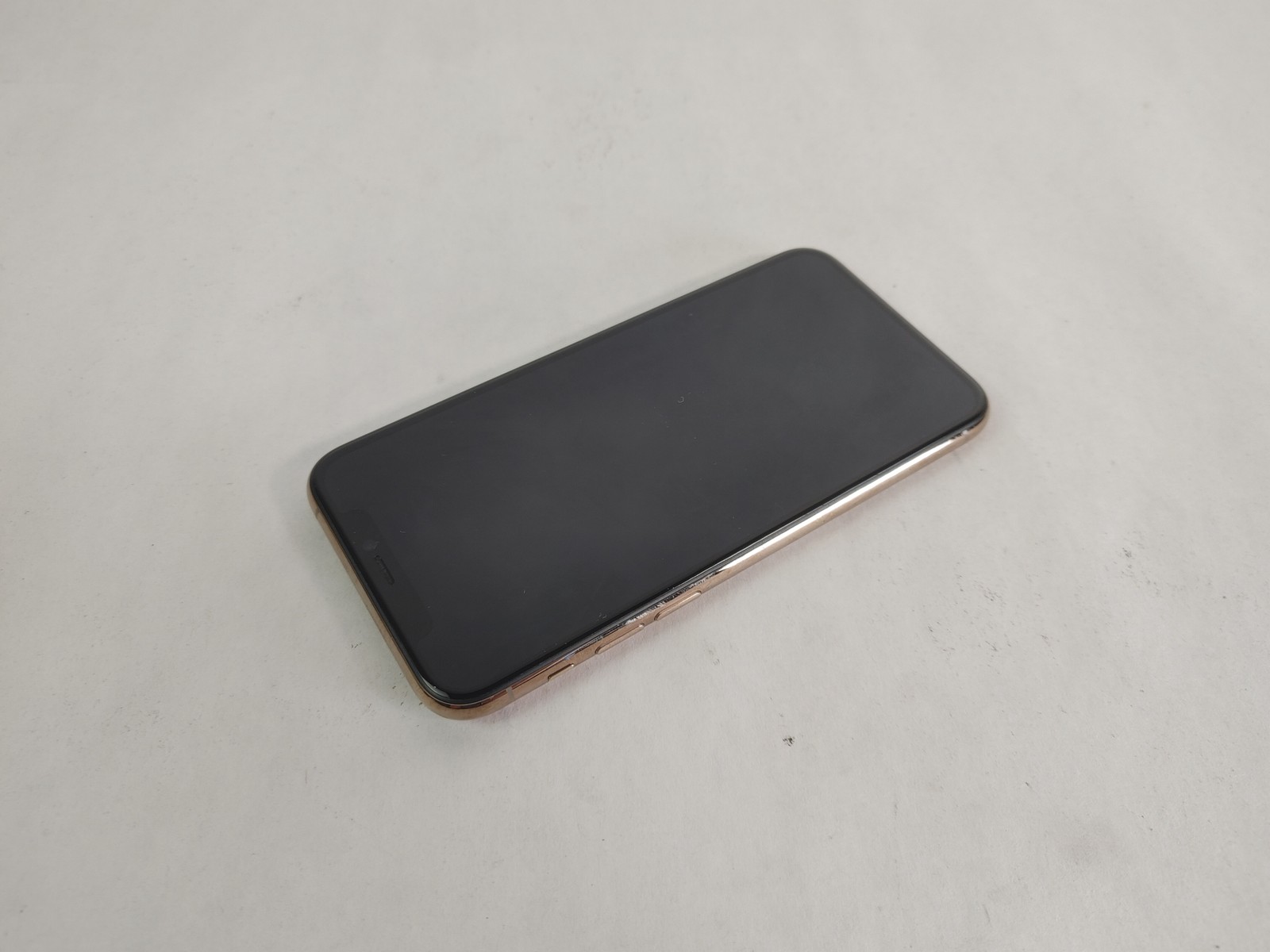 Apple iPhone 11 Pro A2160 256 GB iOS 26.4.1 Sprint Only (Wi-Fi + 4G)