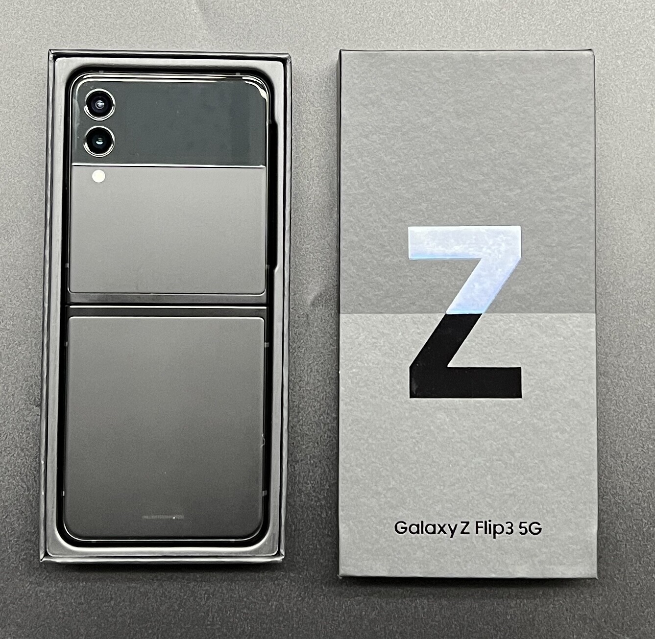 Christmas! Samsung Galaxy Z Flip3 5G SM-F711U 128GB (Unlocked) – OPEN BOX W/ BOX