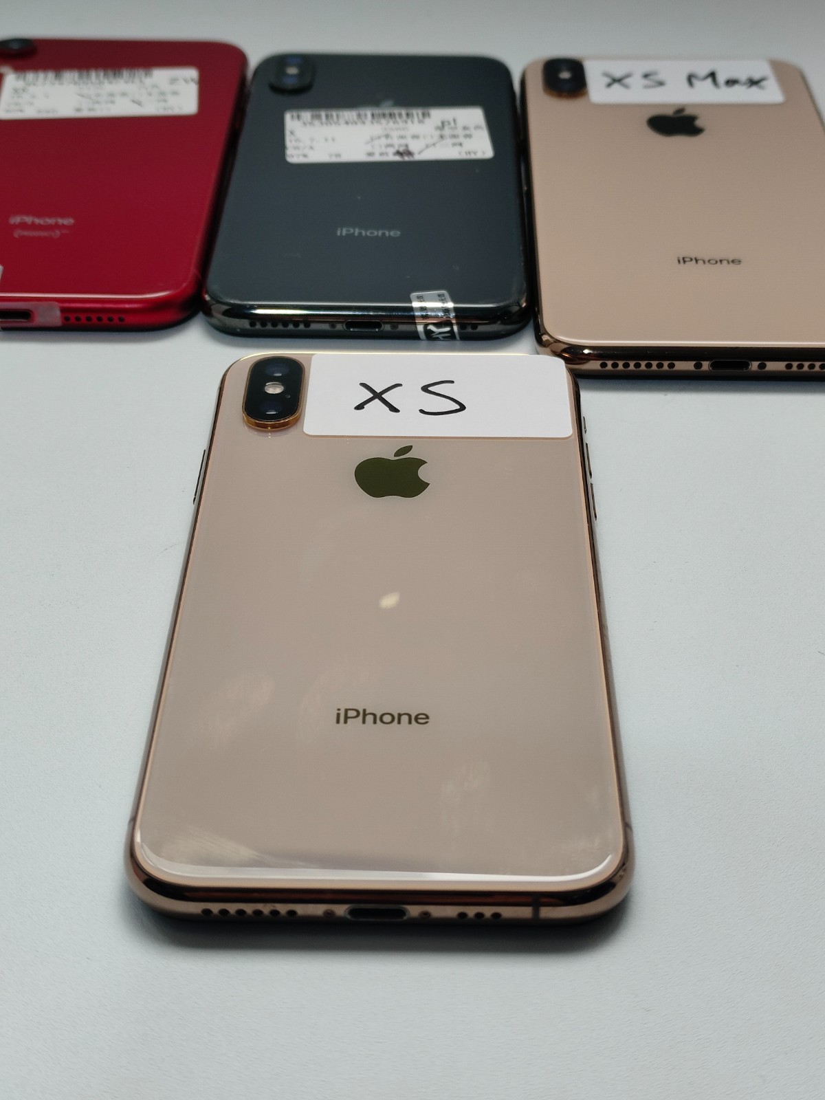90% N ew Apple iPhone X/XR/XS/XS Max 64/128/256GB Factory UNLOCKED(any carrier)