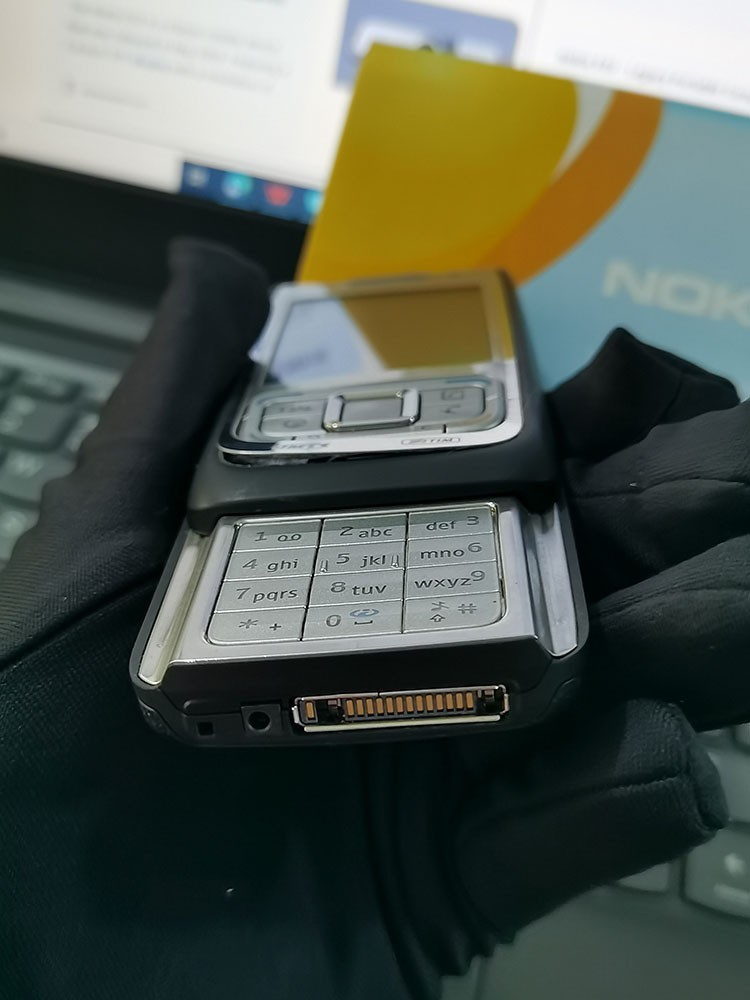 Original – Nokia E65 – 64 MB – 64MB RAM (Unlocked) GSM 2G 3G – Slider phone