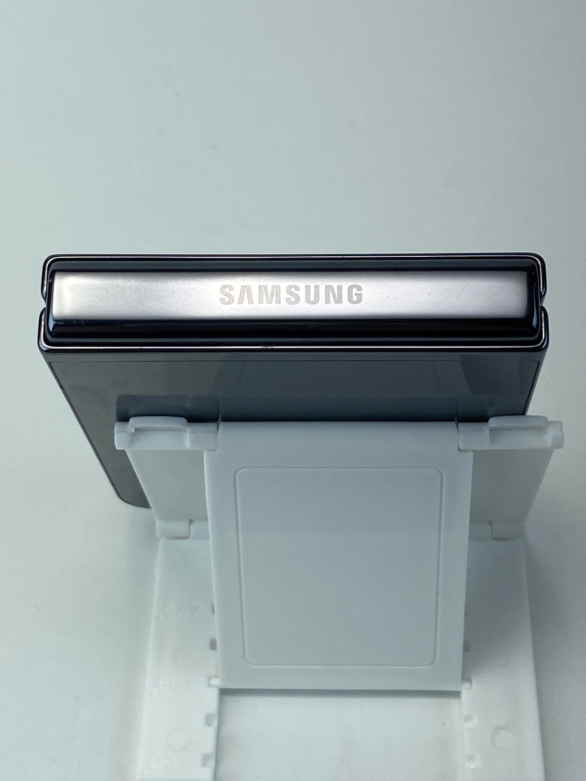 Samsung Galaxy Z Flip5 SM-F731U1 256GB Graphite Unlocked Clean IMEI