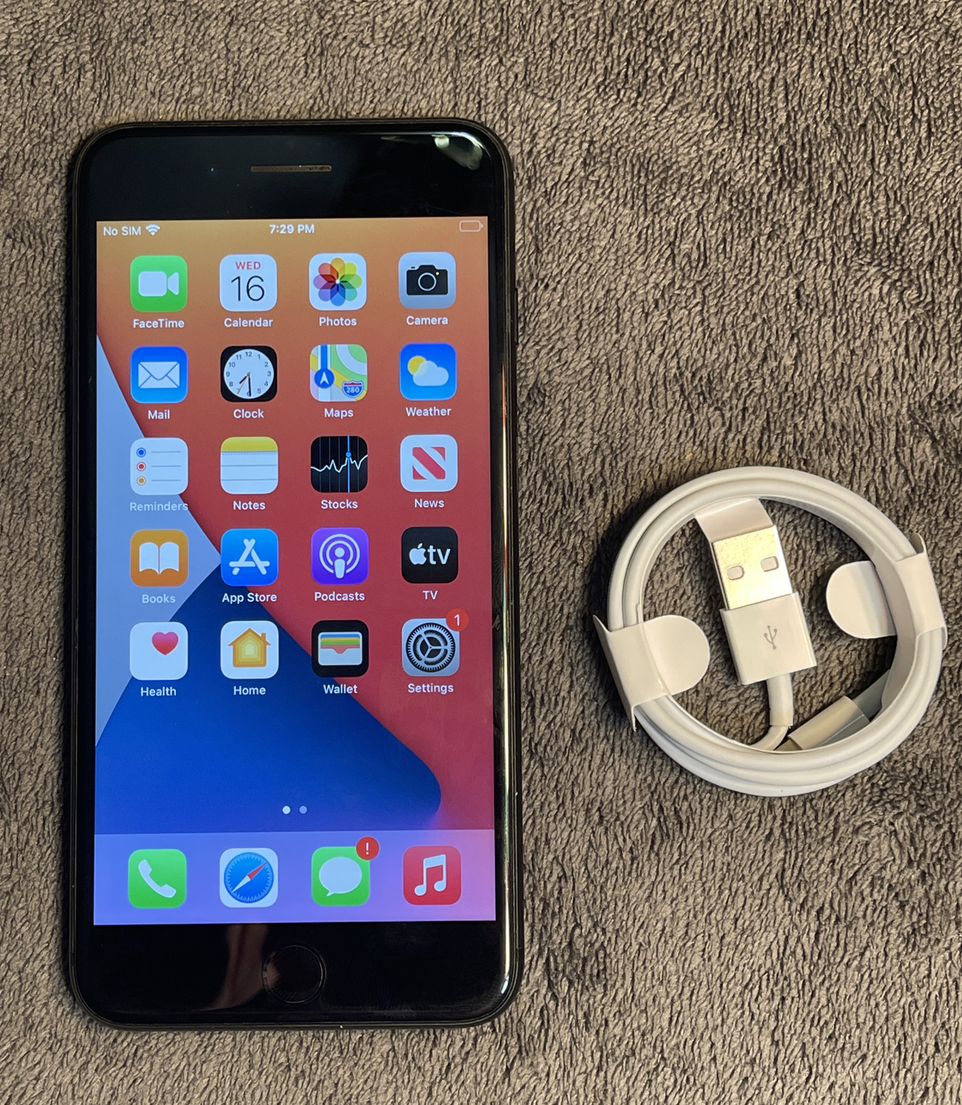 APPLE IPHONE 7 PLUS 32G AT&T (locked) 4G LTE Black
