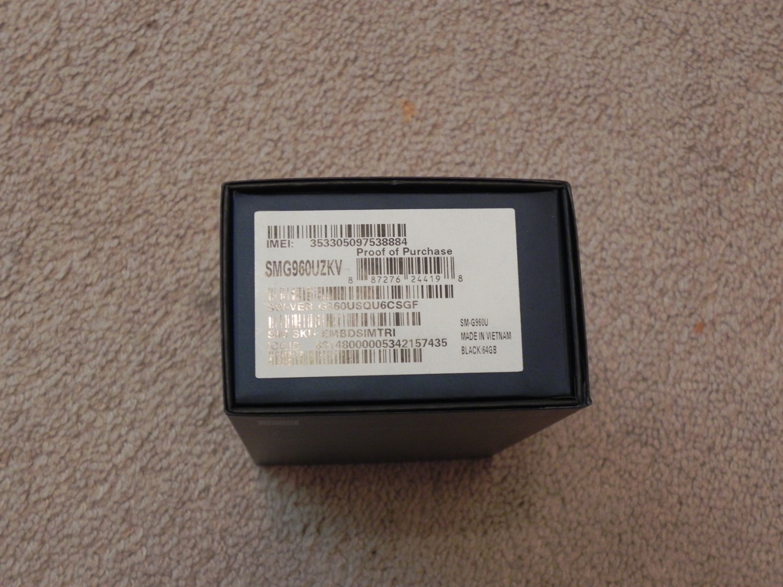 Samsung Galaxy S9 SM-G960U 64GB Black in Original Box Damages for Parts