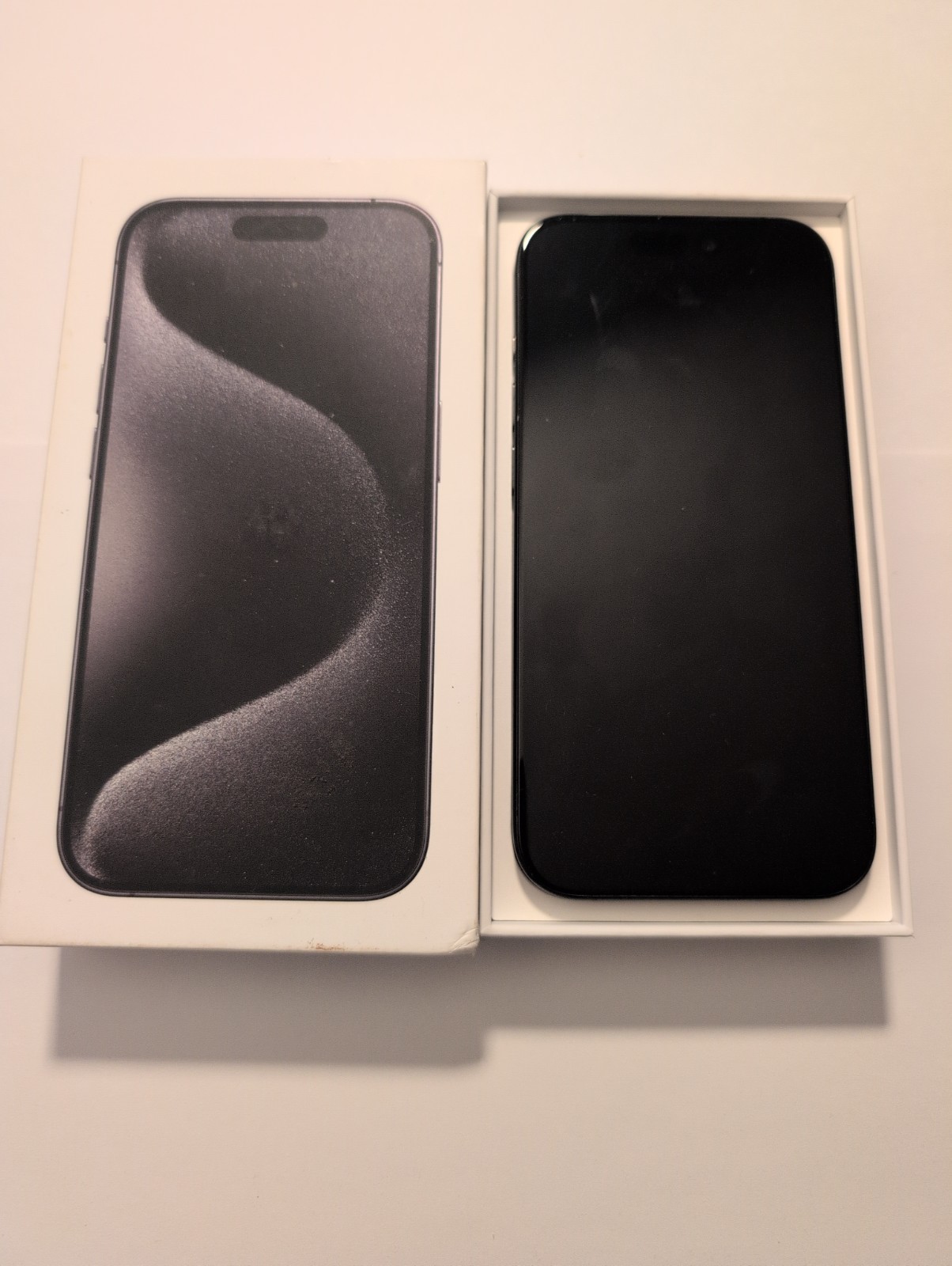 Apple iPhone 15 Pro – 128 GB – Black Titanium (Unlocked) Battery 91%