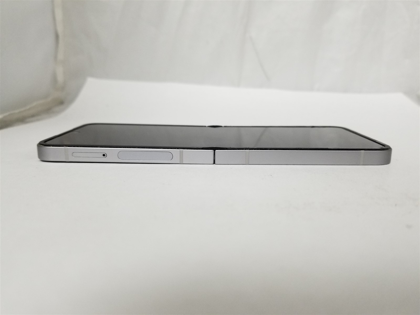 Samsung GalaxyZ Flip6 256GB Silver SM-F741U (Spectrum) Fair Android Phone zF2432