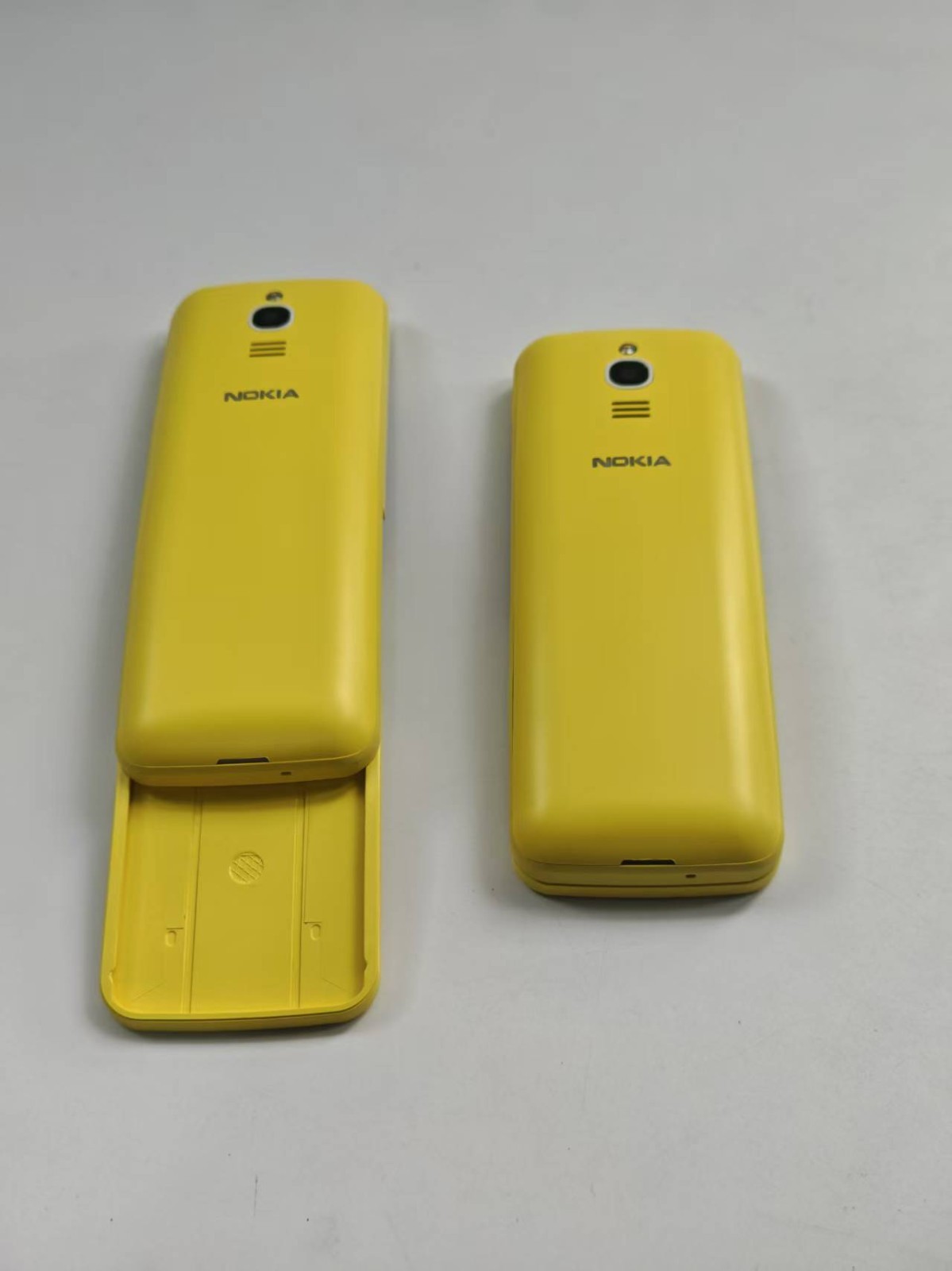 Nokia 8110 4GB Dual Sim WIFI 4G Unlocked cell phone