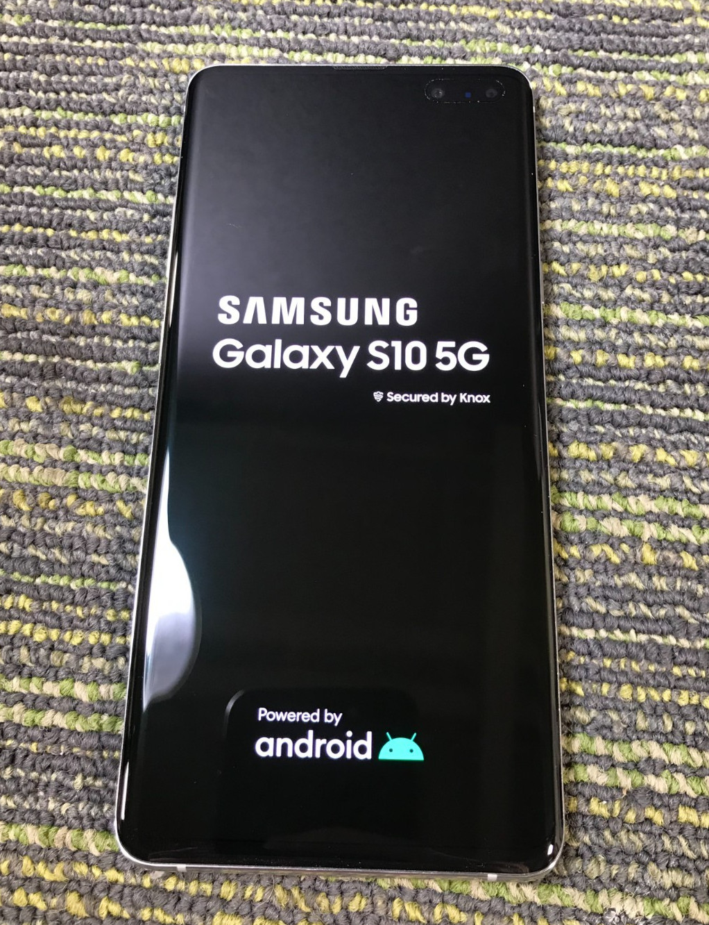 Samsung Galaxy S10 5G G977B 512GB Factory Unlocked Silver Smartphone-OPEN BOX