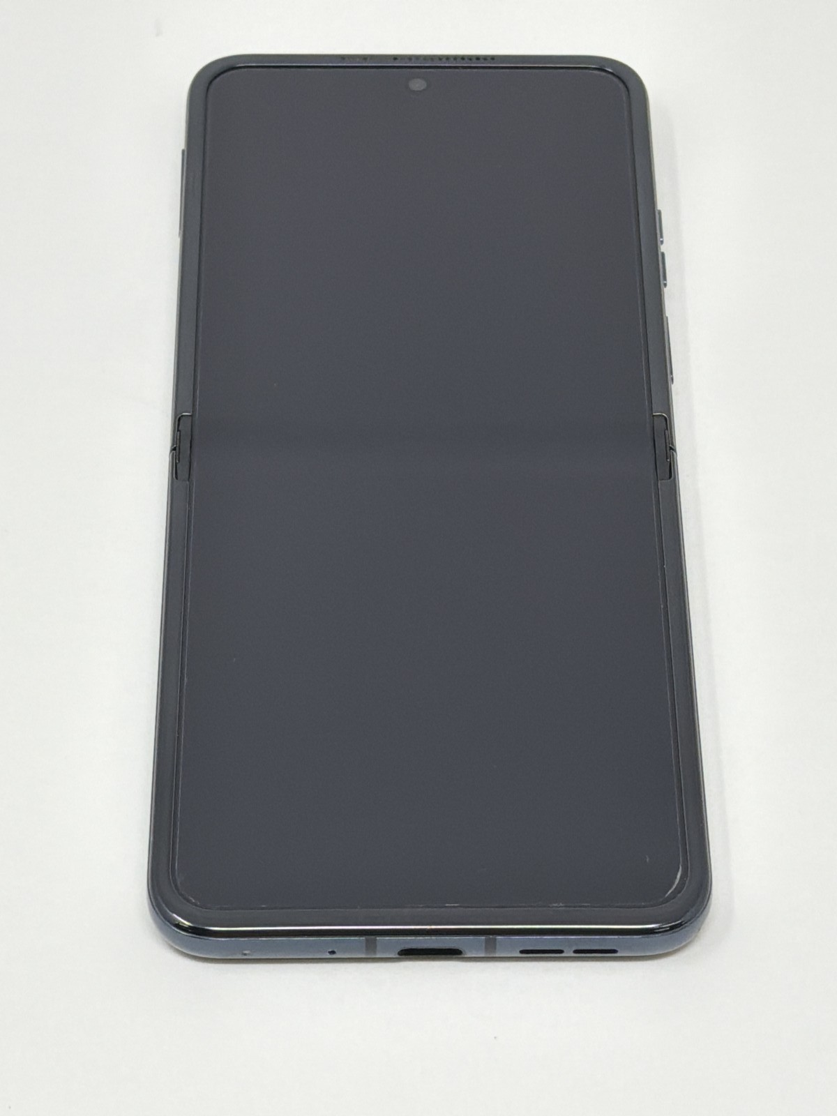 Motorola Razr Plus 2025 256GB AT&T Midnight Blue XT2557-3 WiFi Only DEFECTIVE
