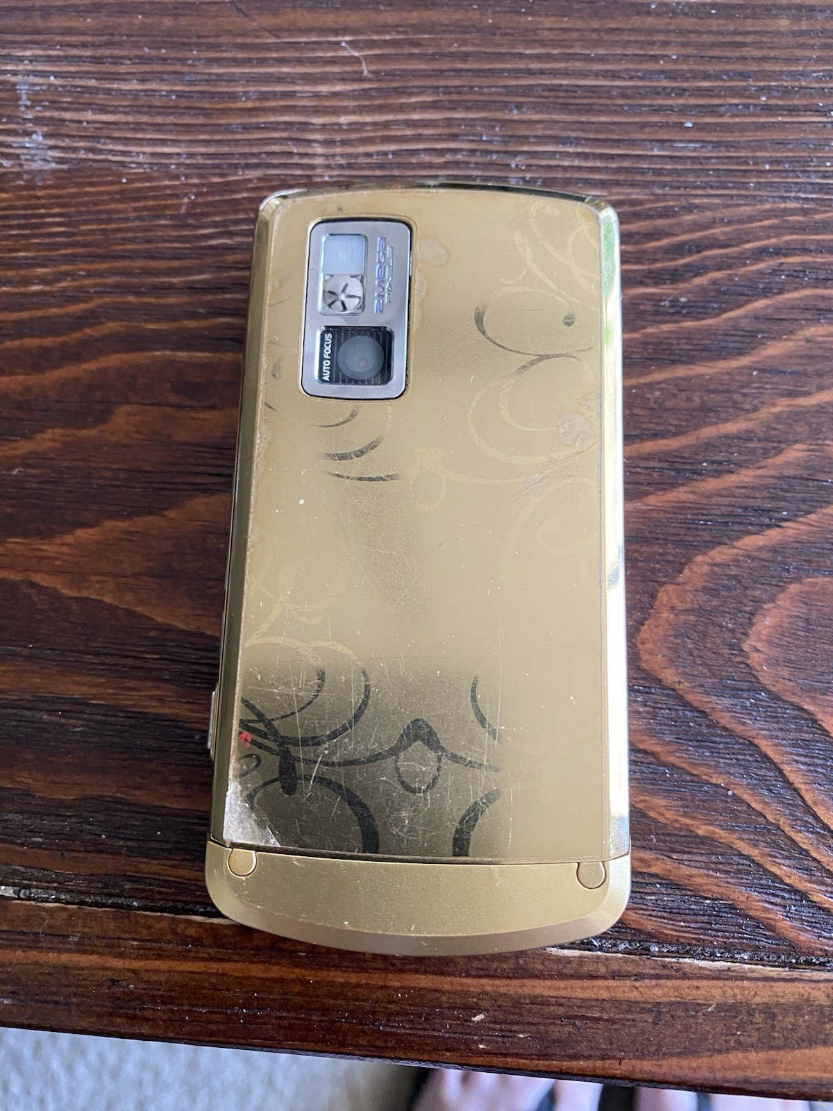 LG Shine KE970 Gold – Very Rare!