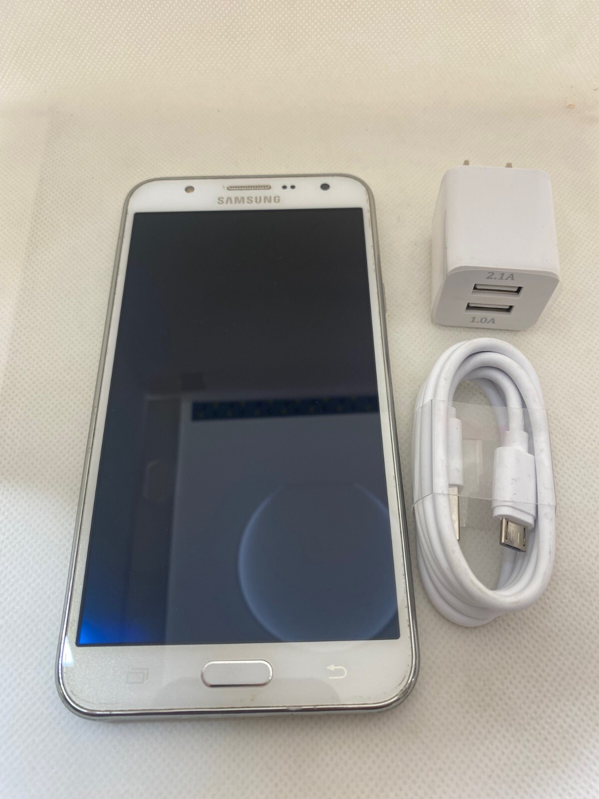 Samsung Galaxy J7 (2016) SM-J700T1 T-Mobile/ Unlocked 16GB White -Used