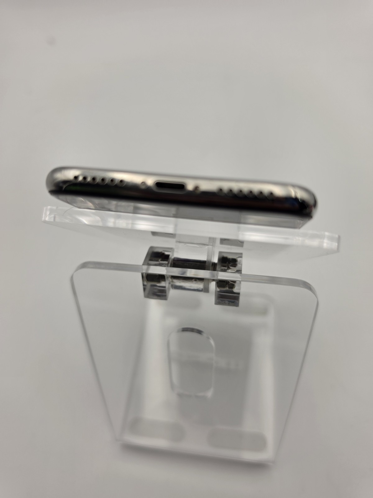 Apple iPhone X 256GB Silver Unlocked BH 93 LCD Issue READ FOR PARTS