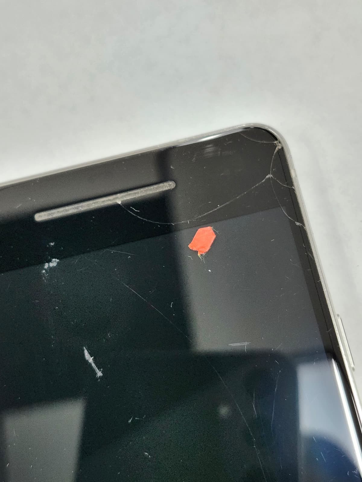 DEFECTIVE – Google Pixel 2 – 64 GB – White – Unlocked – G011C – 12623