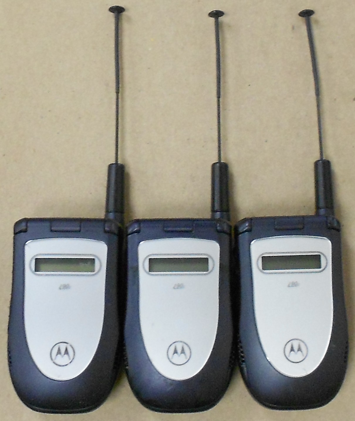 Lot of Three (3) Motorola i90c Flip Phones Untested As/Is 0420-07M