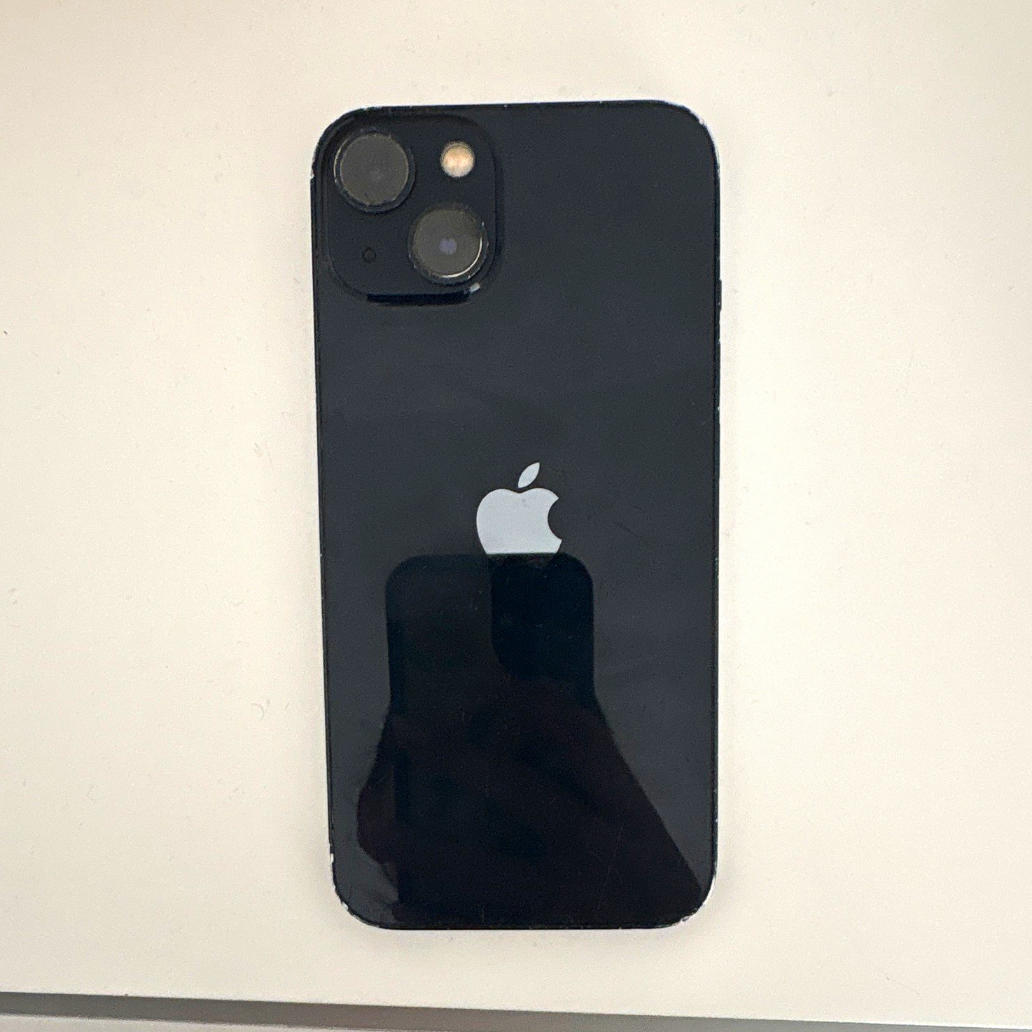 Apple iPhone 15 32GB Black Smartphone 12MP Dual Rear Camera Built-In Memory
