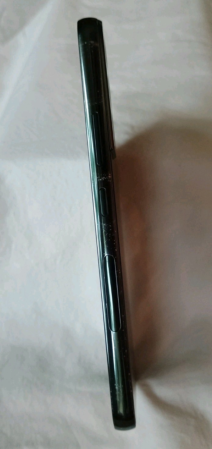 Samsung Galaxy S22 5G 128GB – Green (SM-S901U) Unlocked Smartphone + Accessories