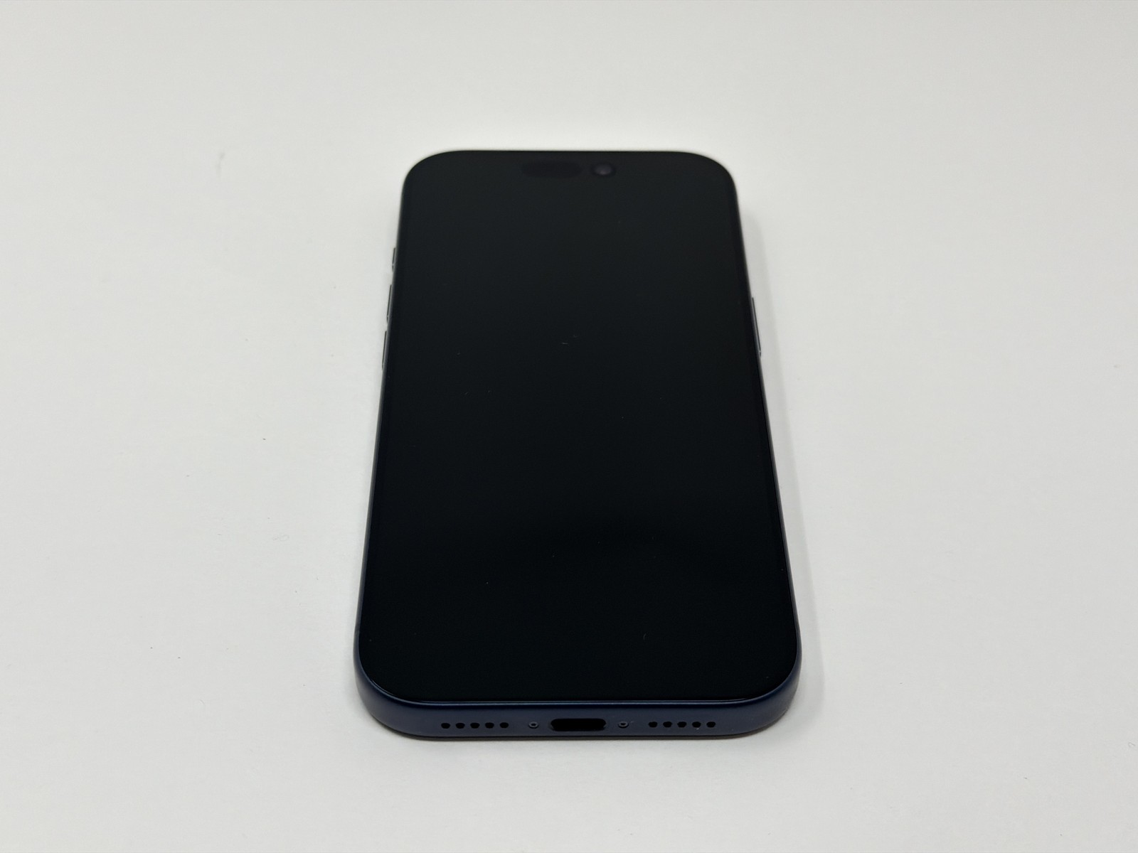 Apple iPhone 17 Pro – 256 GB – Deep Blue (Verizon) eSIM Only A3256 Excellent