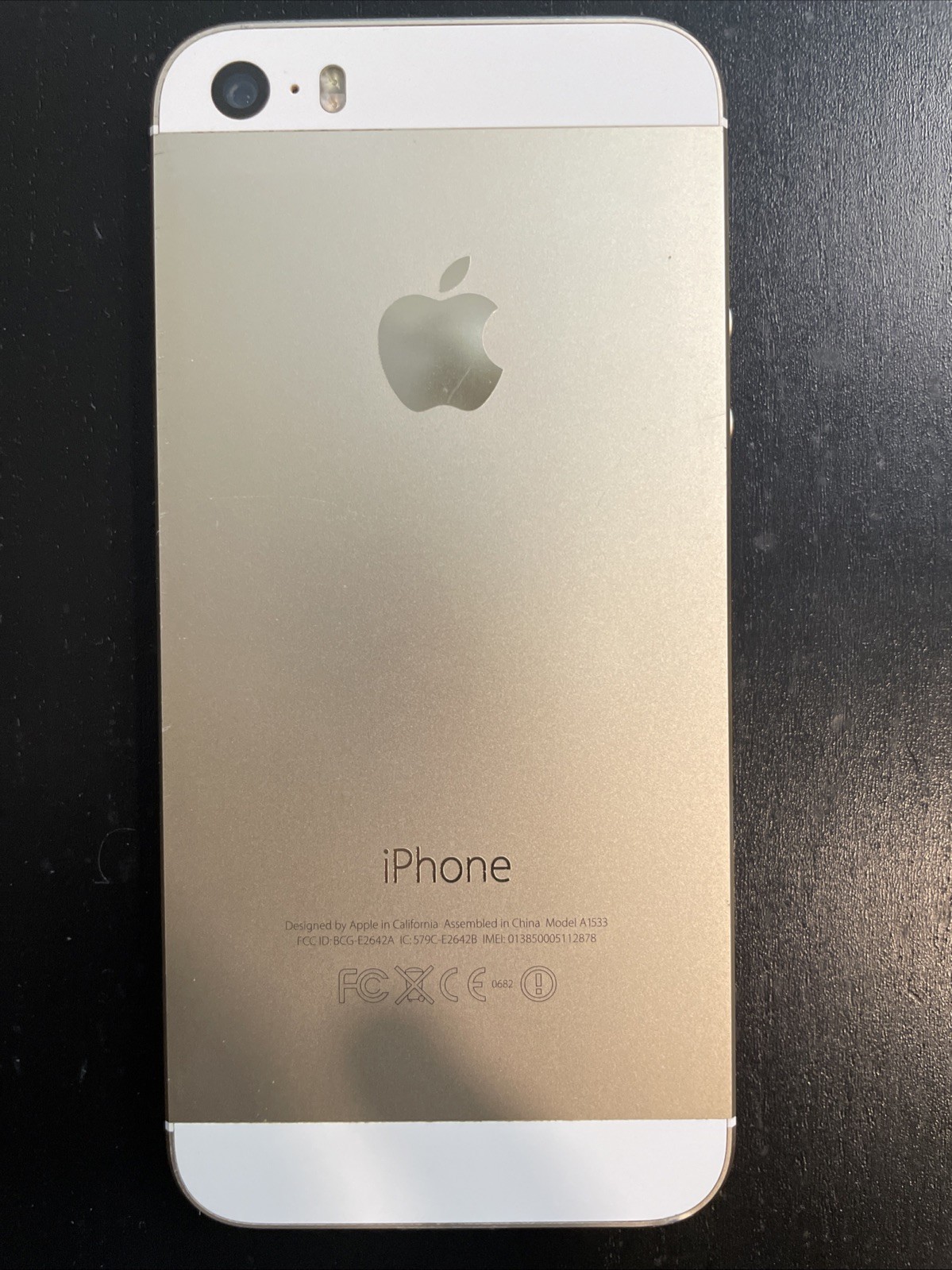 Apple iPhone 5s – 16GB – Gold (AT&T) A1533 (GSM)