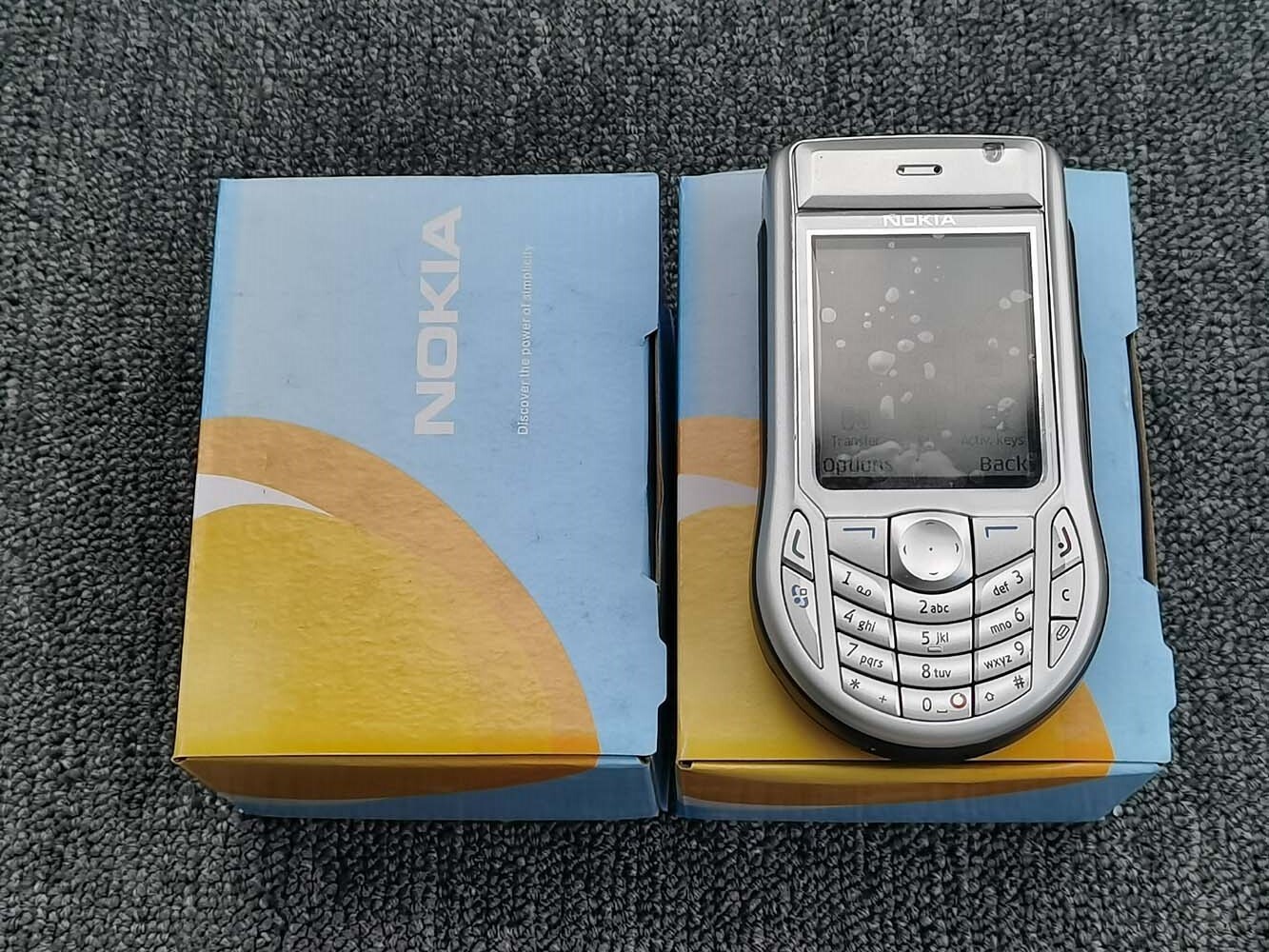 Nokia 6630 GSM 2G 3G Unlocked Symbian 8.0, 1.3MP 2.1″ Cellphone Works well