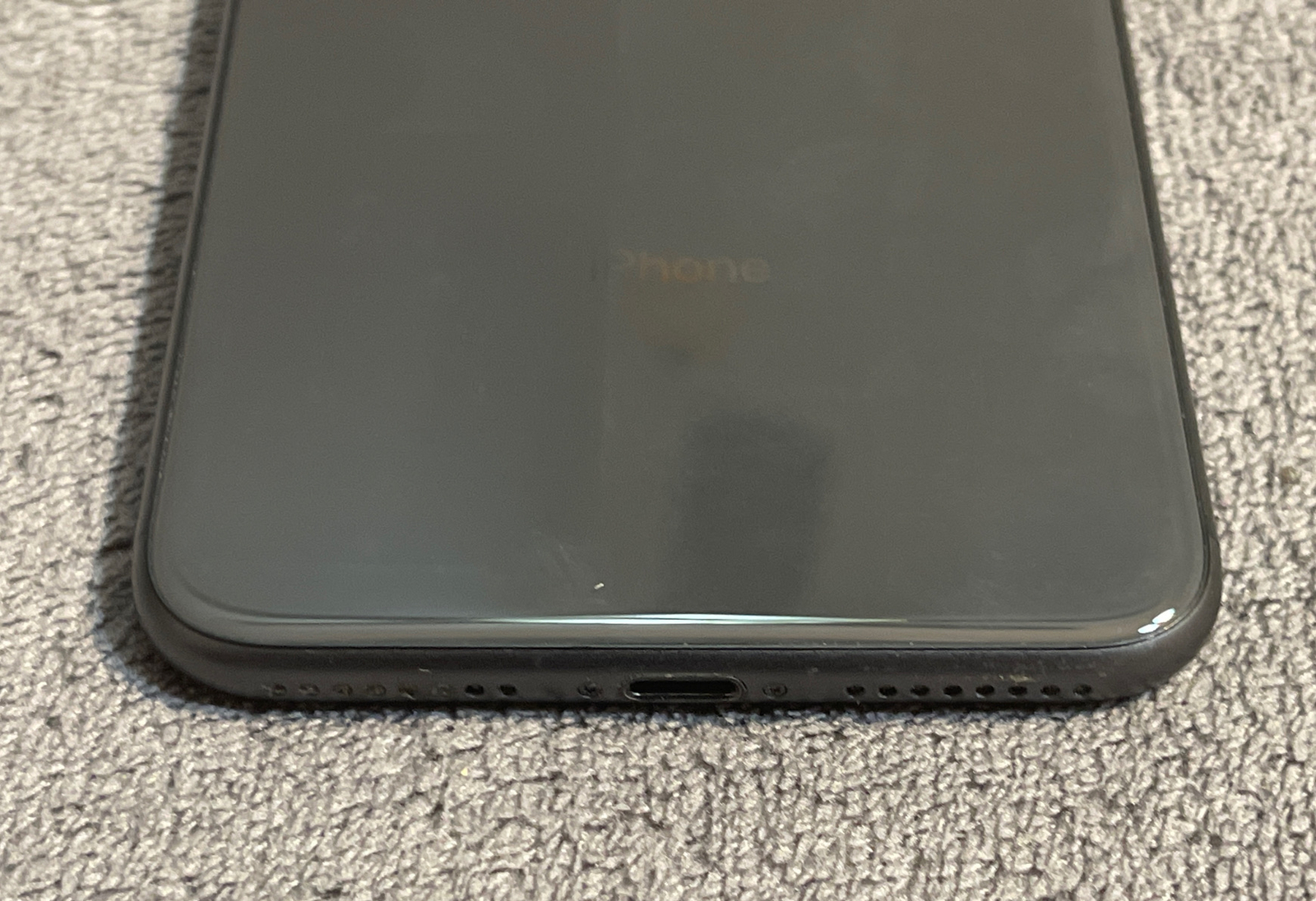 Apple iPhone 8 Plus – 64GB – Space Gray (Unlocked) A1864 (CDMA + GSM)