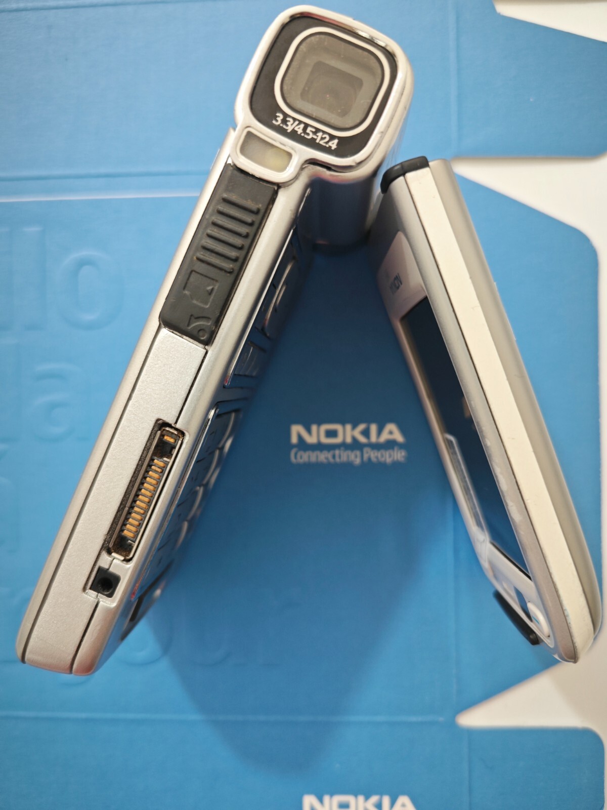 Original Nokia N93 N93i 3G WIFI 3.15MP 2.4″ Camera Unlocked Rotatable Cell Phone