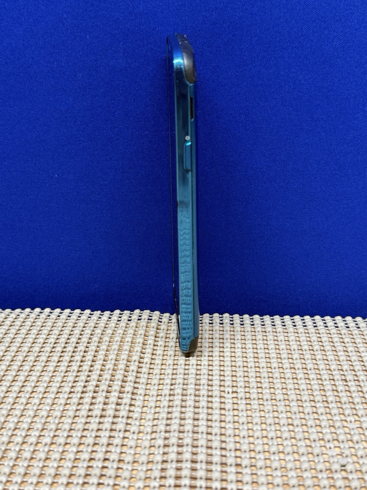 Samsung Galaxy S4 Active SGH-I537 Blue (ATT) 16GB AT&T Phone