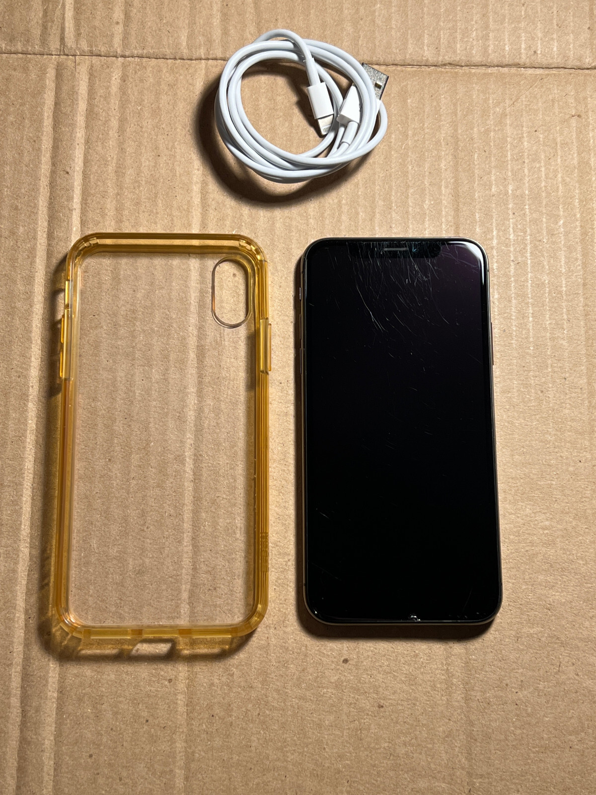 Apple iPhone X – 256GB – Space Gray (Unlocked) A1901 (GSM) READ