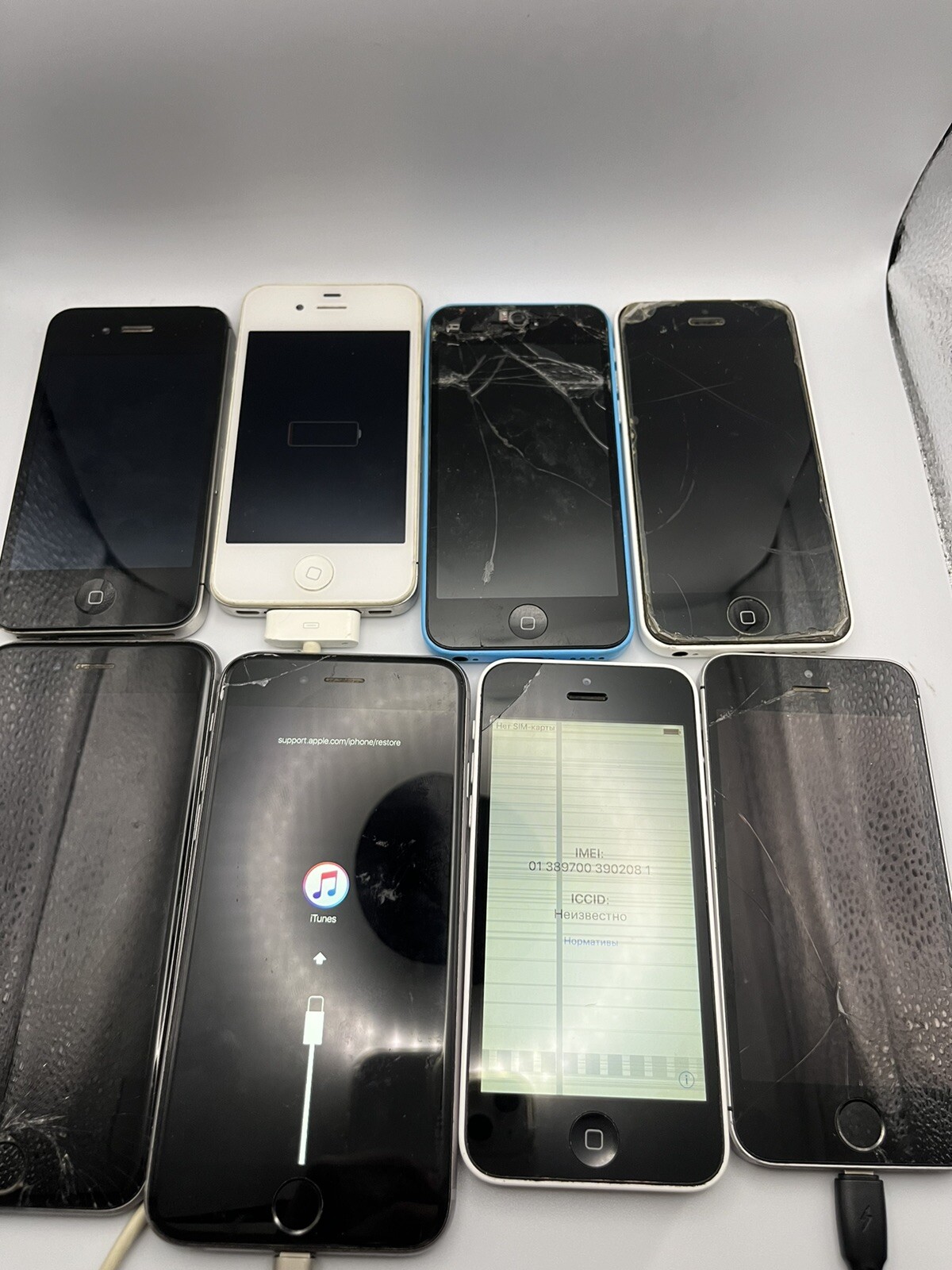 Apple iPhone Lot Of 12 Parts/As Is