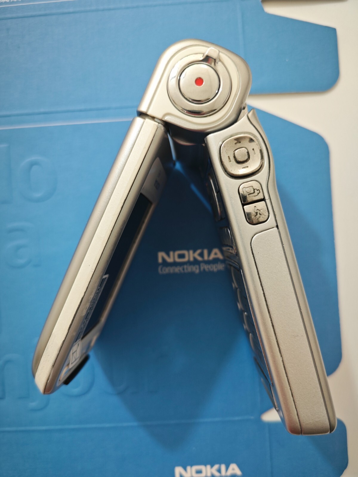 Original Nokia N93 N93i 3G WIFI 3.15MP 2.4″ Camera Unlocked Rotatable Cell Phone