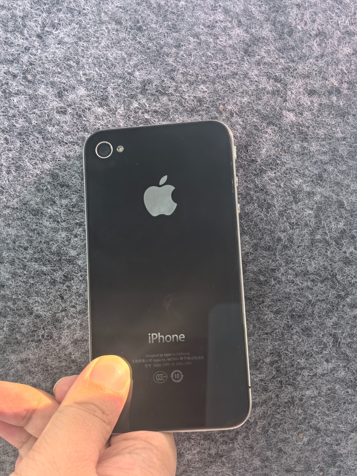 Apple iPhone 4 White Black Factory UNlocked Full Working Smartphone Good GIFT