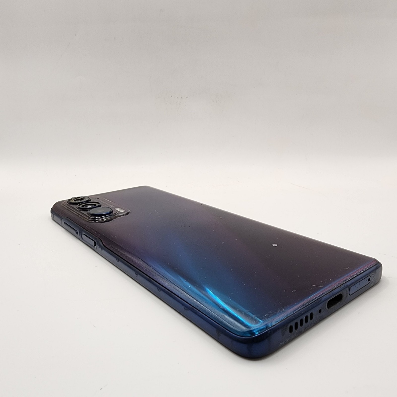 Motorola Edge 5G UW (2021) XT2141-1 256GB Nebula Blue (Verizon/Unlocked)