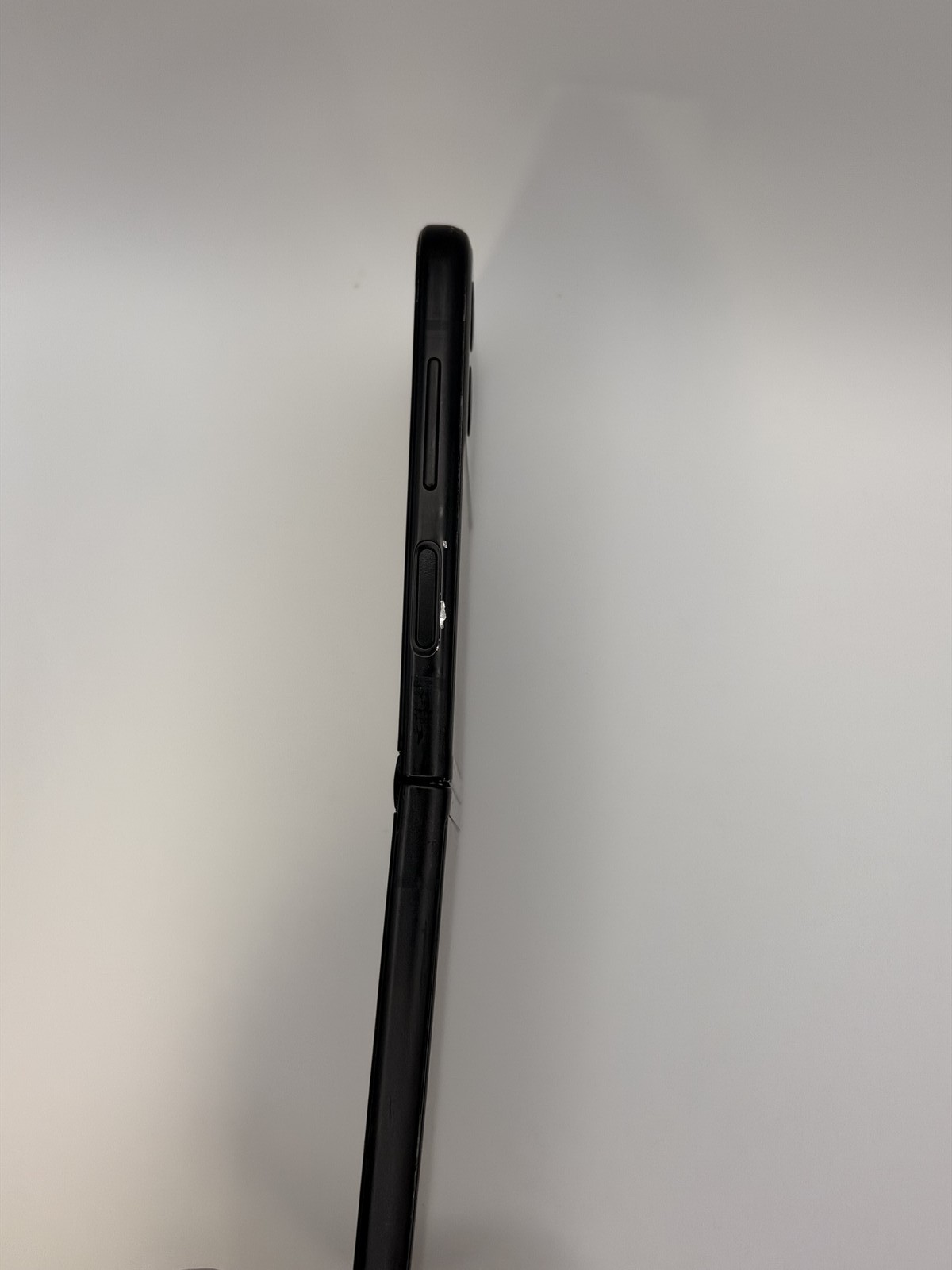 Samsung Galaxy Z Flip3 5G SM-F711U Unlocked (Any Carrier) Bent Frame + Pixel