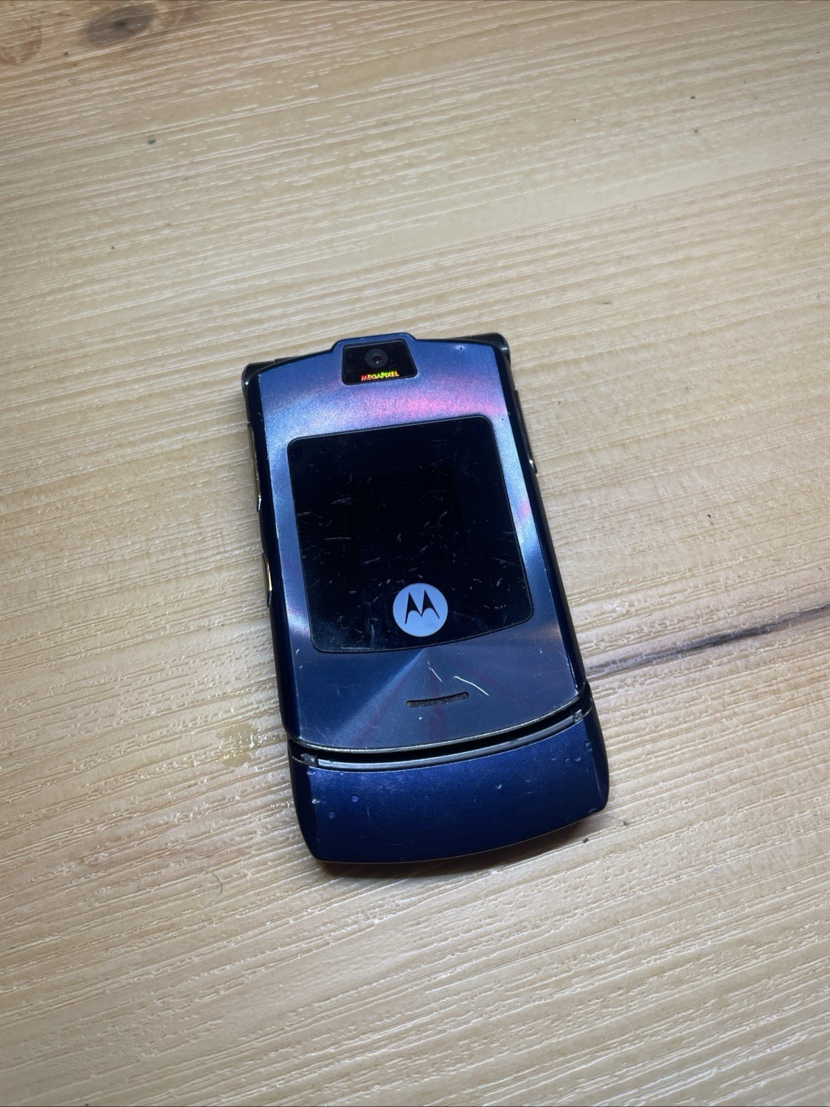 Vintage Motorola RAZR V3 Blue Flip Phone Untested