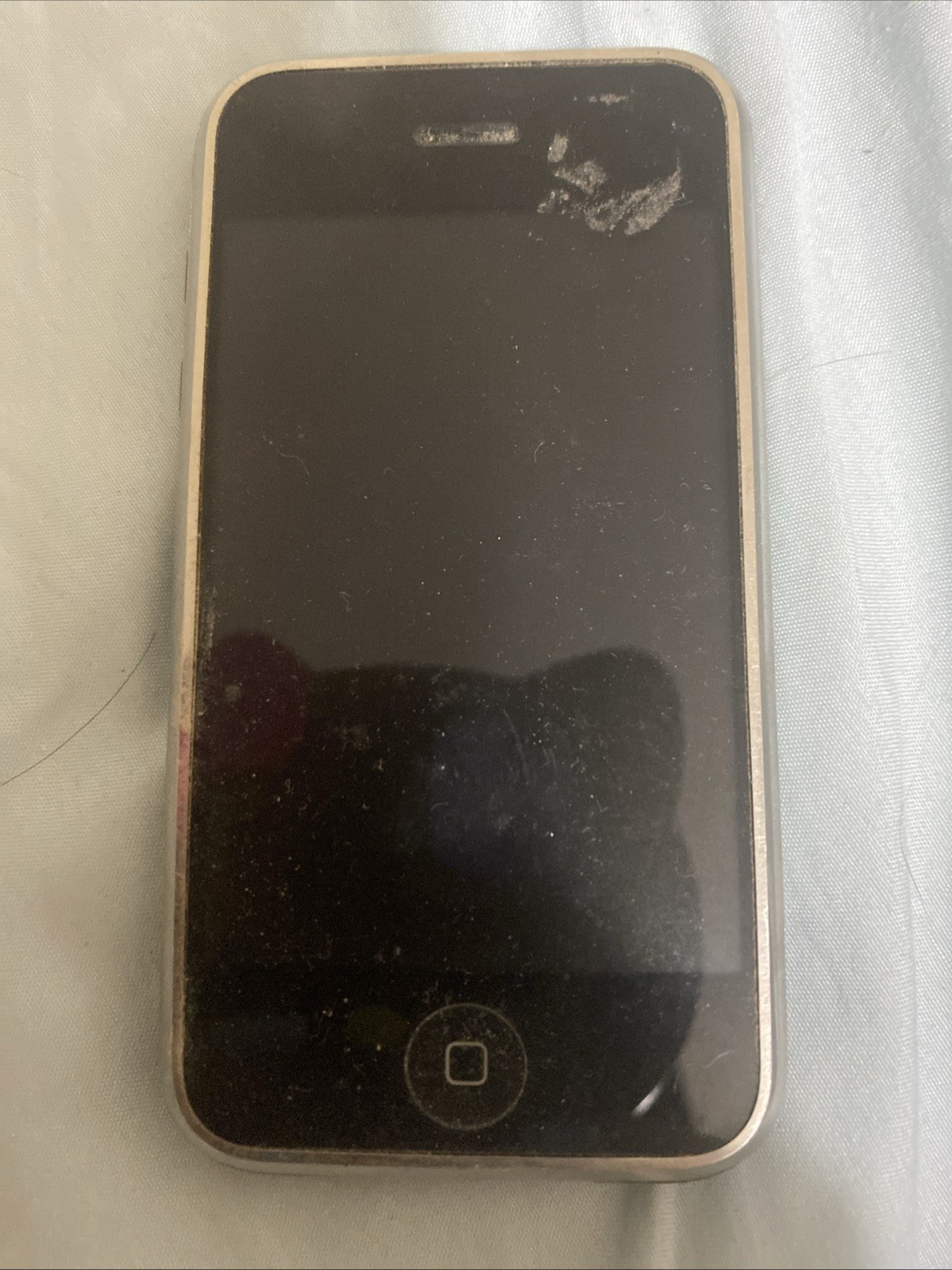 Used silver Iphone 4