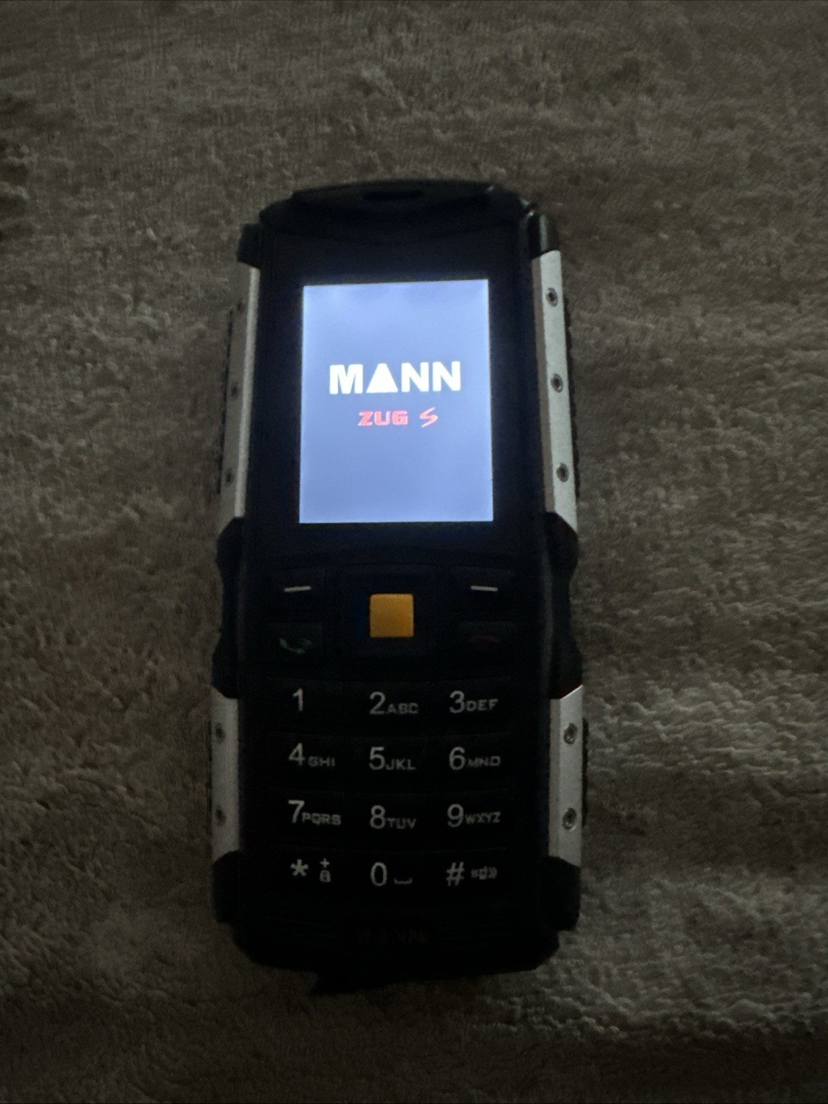 MANN ZUG S Yellow GSM Cell Phone GSM 850/900/1800/1900MHz