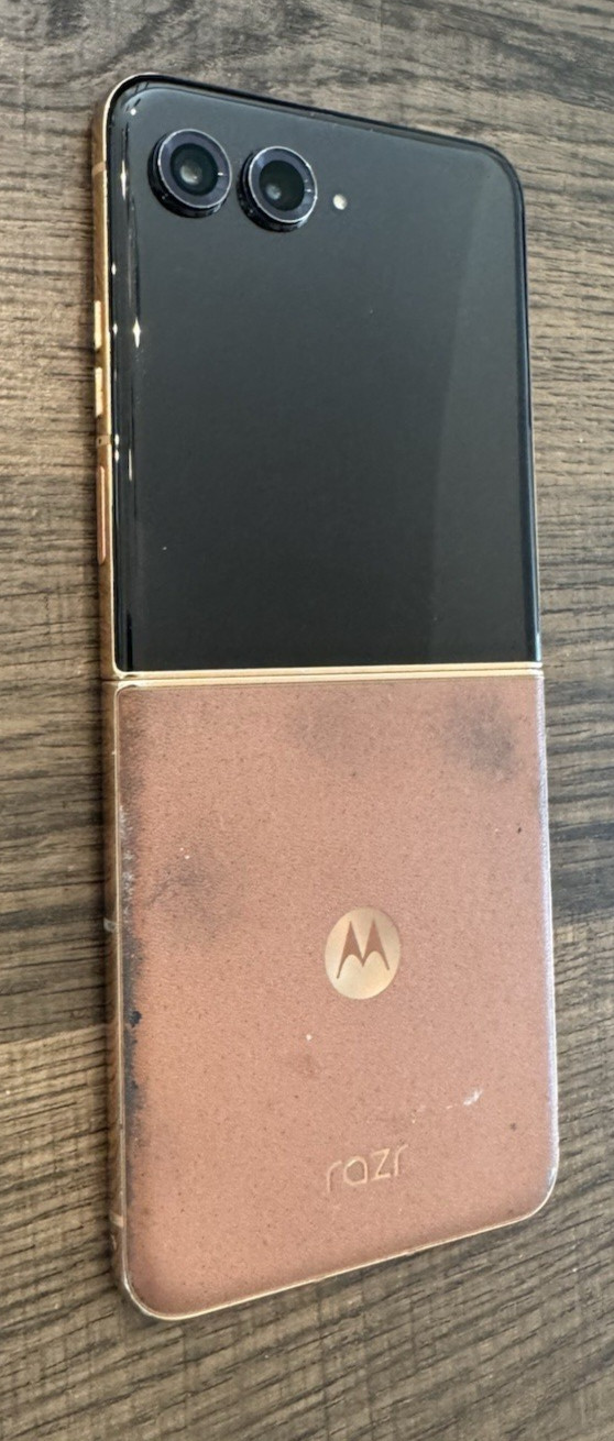 Motorola RAZR Plus 5G (2025) XT2557-3 256GB Gold (AT&T) Unlocked Good