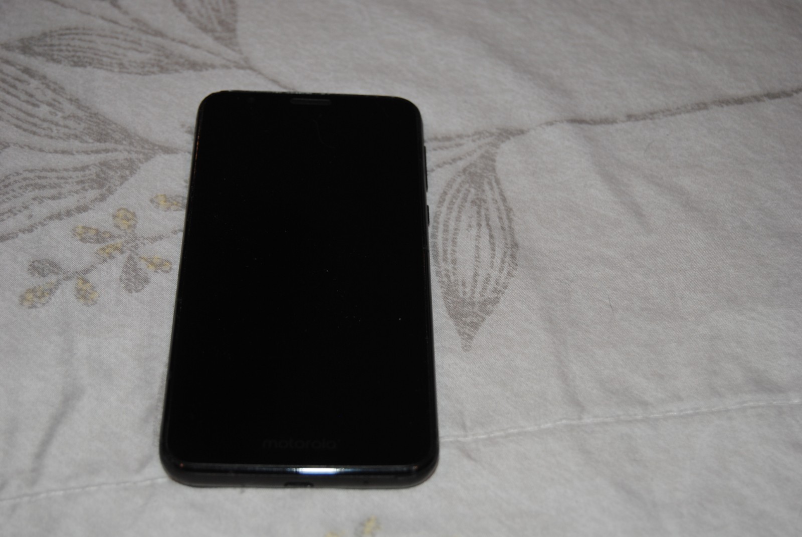 Motorola Moto E6 – 16 GB – Starry Black (Verizon)