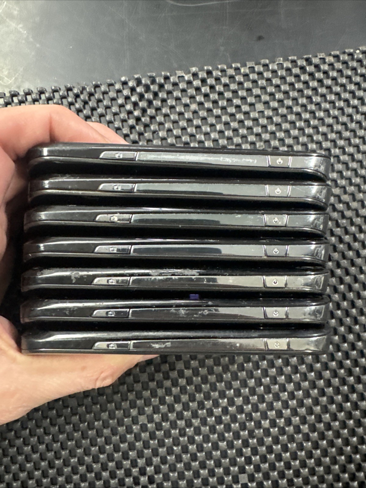 Lot Of 7 Samsung Focus 8GB (SGH-i917) For AT&T Only Windows OS PARTS ONLY – B2