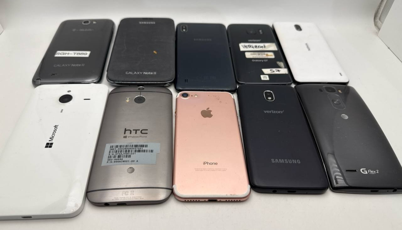 Lot of 10 Smartphones Samsung Note II S7 A10 iPhone 7 LG G Flex 2 Lumia 640XL