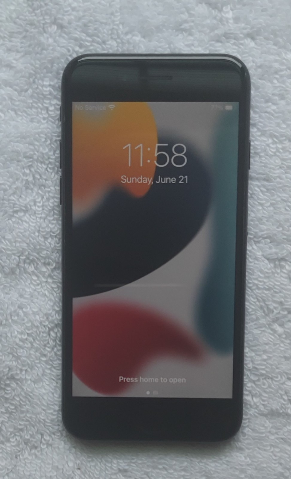 Apple Iphone 7 32gb BLACK Factory Unlocked A1660 Smartphone GARDE A