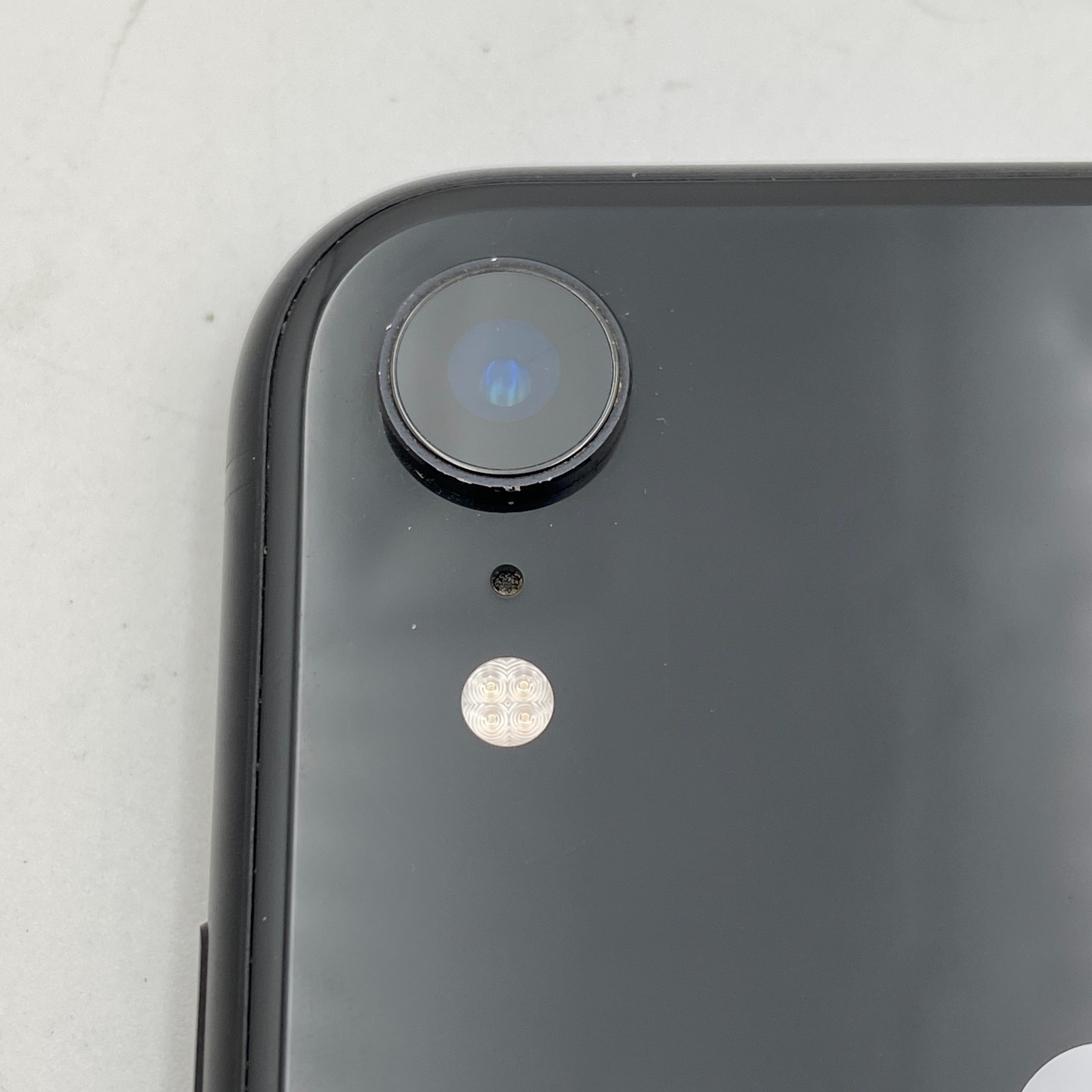 Apple iPhone XR – 128GB – Black (Unlocked) – Good Condition