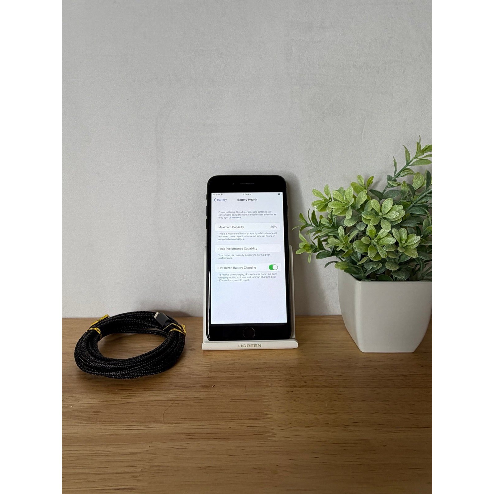 Apple iPhone 7 Plus 128GB in Jet Black – Fully Unlocked – Fair Condition