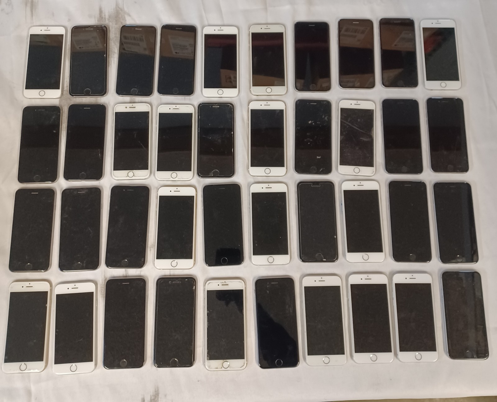 Lot of 81 Apple iPhone 6 No Cracked Screen