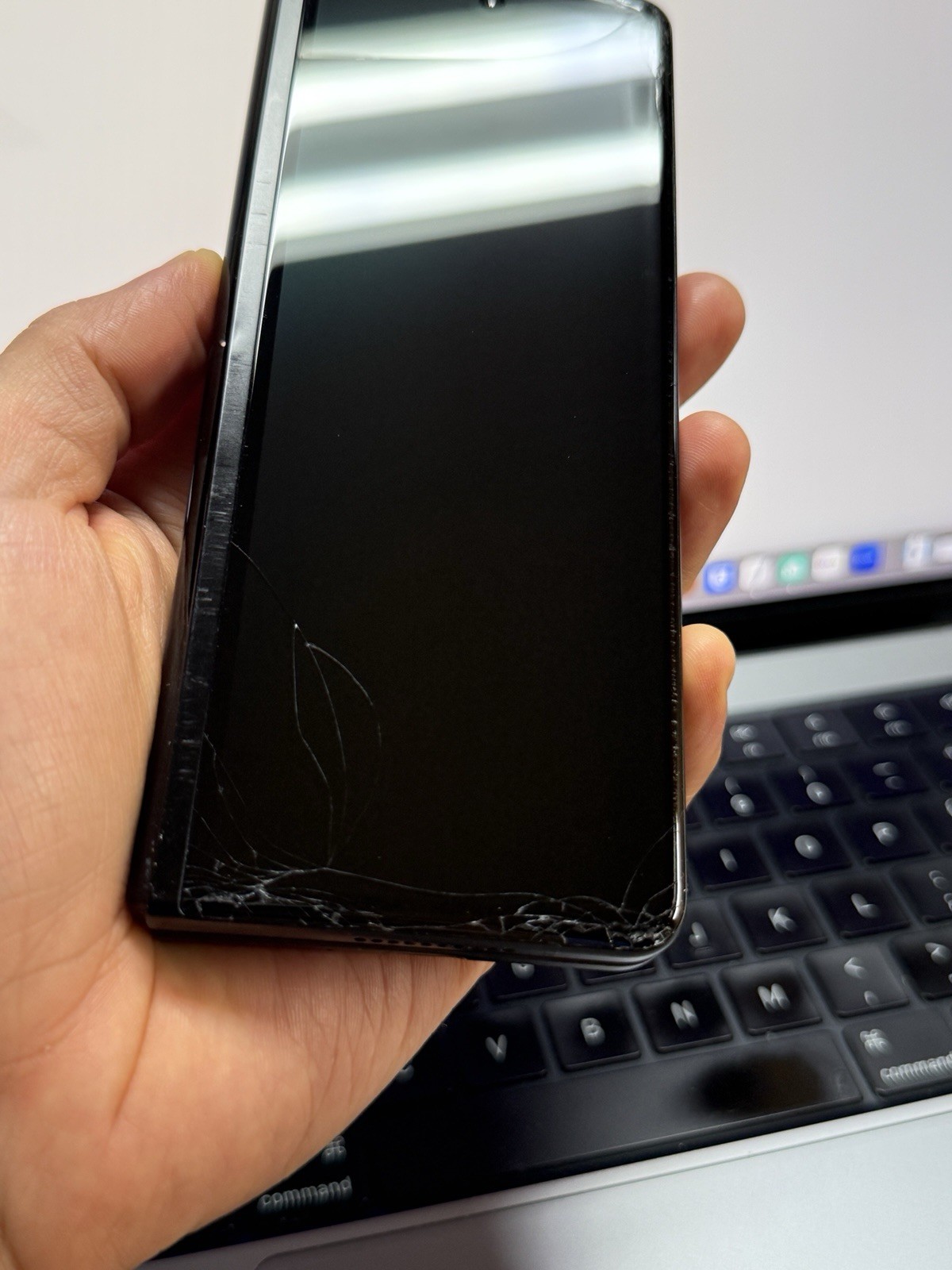 Samsung Galaxy Z Fold 3 Unlocked 256GB Black (Cracked) #24218