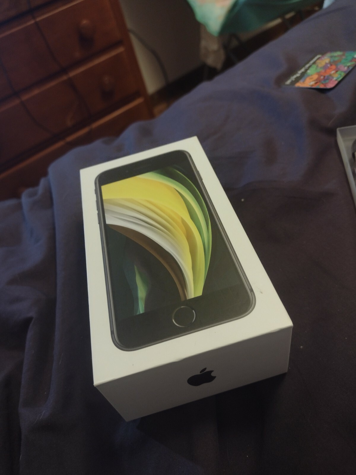 Apple iPhone SE 2nd Gen. – 64GB – Black (Unlocked) A2275 (CDMA + GSM)