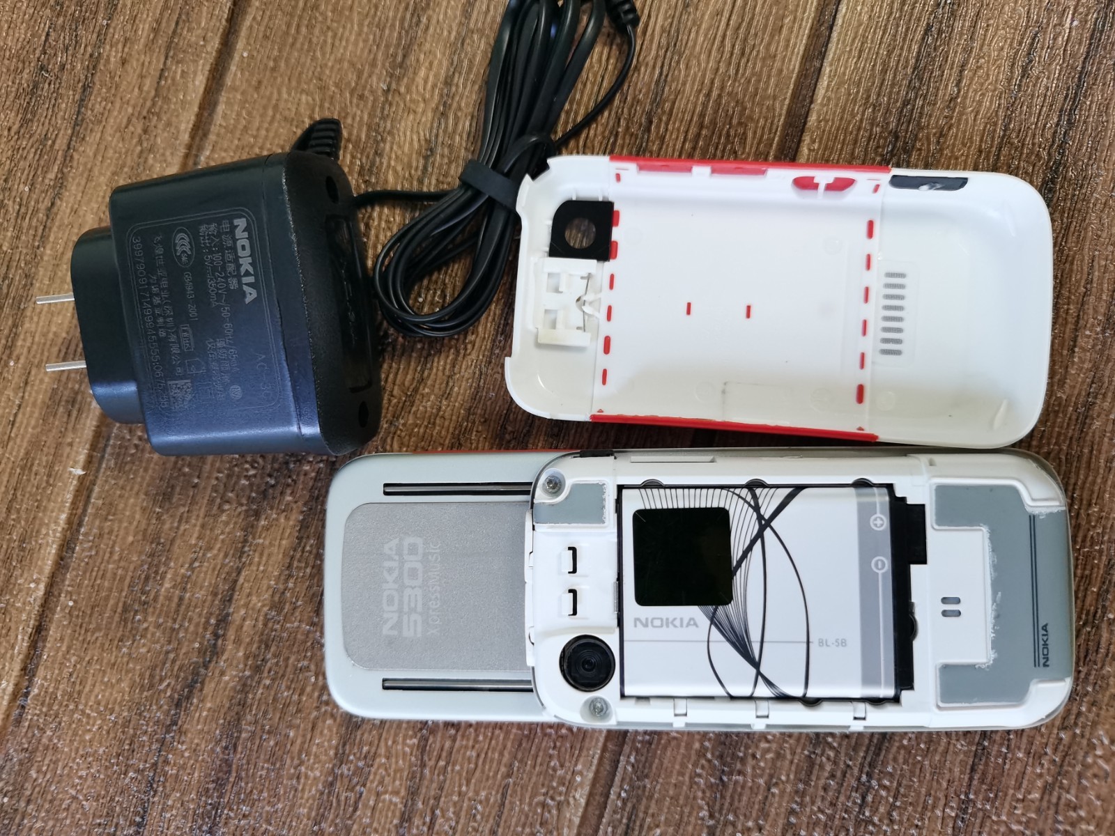 Nokia 5300 Unlocked tested full Working Mobile Phone Bluetooth Red 2G only